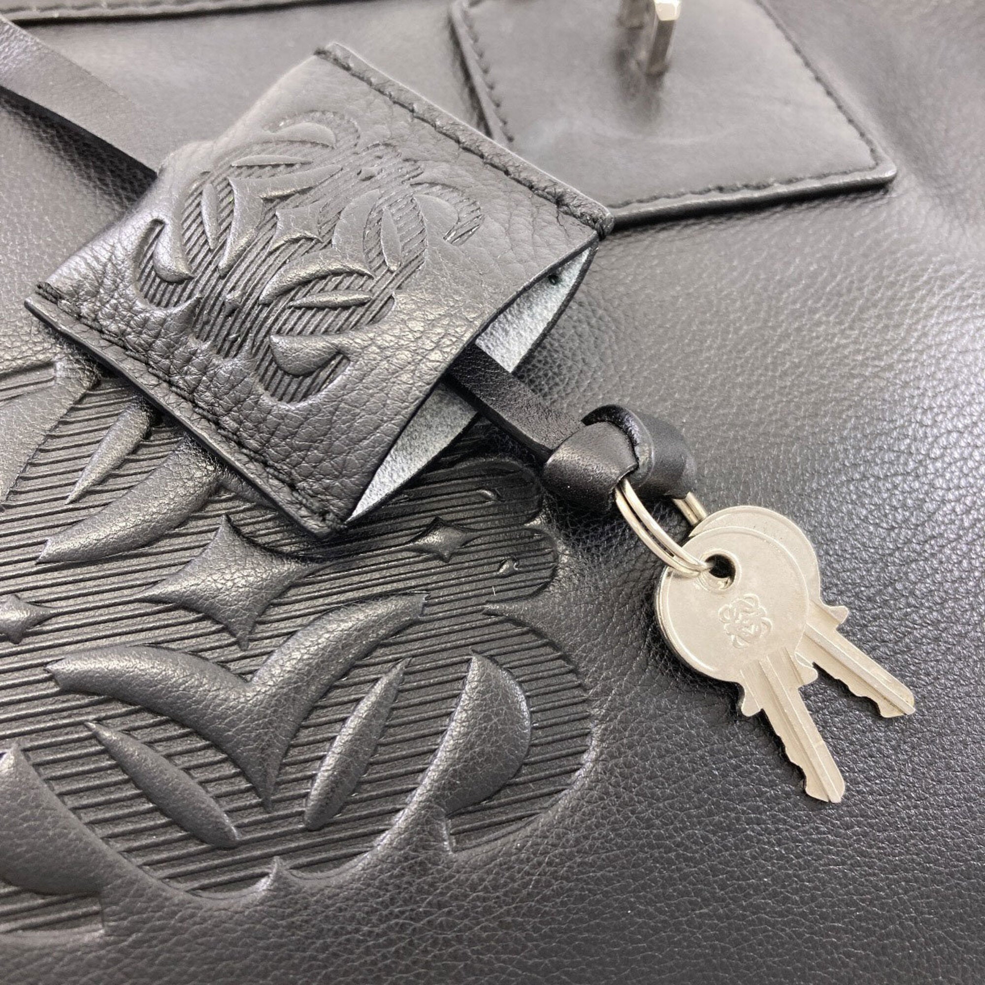 Loewe Amazona Black Leather Handbag (Pre-Owned)