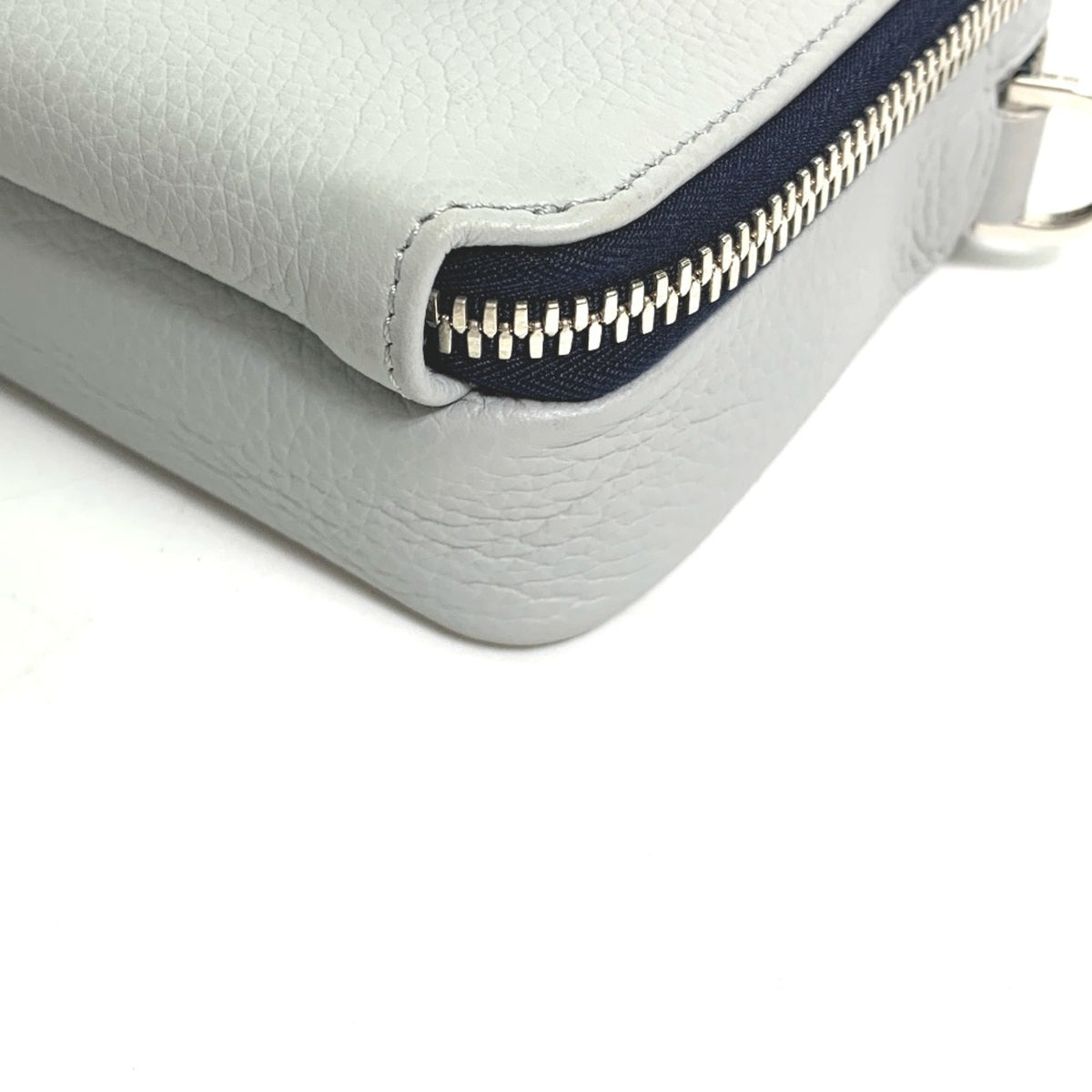 Christian Dior Gray Leather Shoulder Bag (Pre-Owned)
