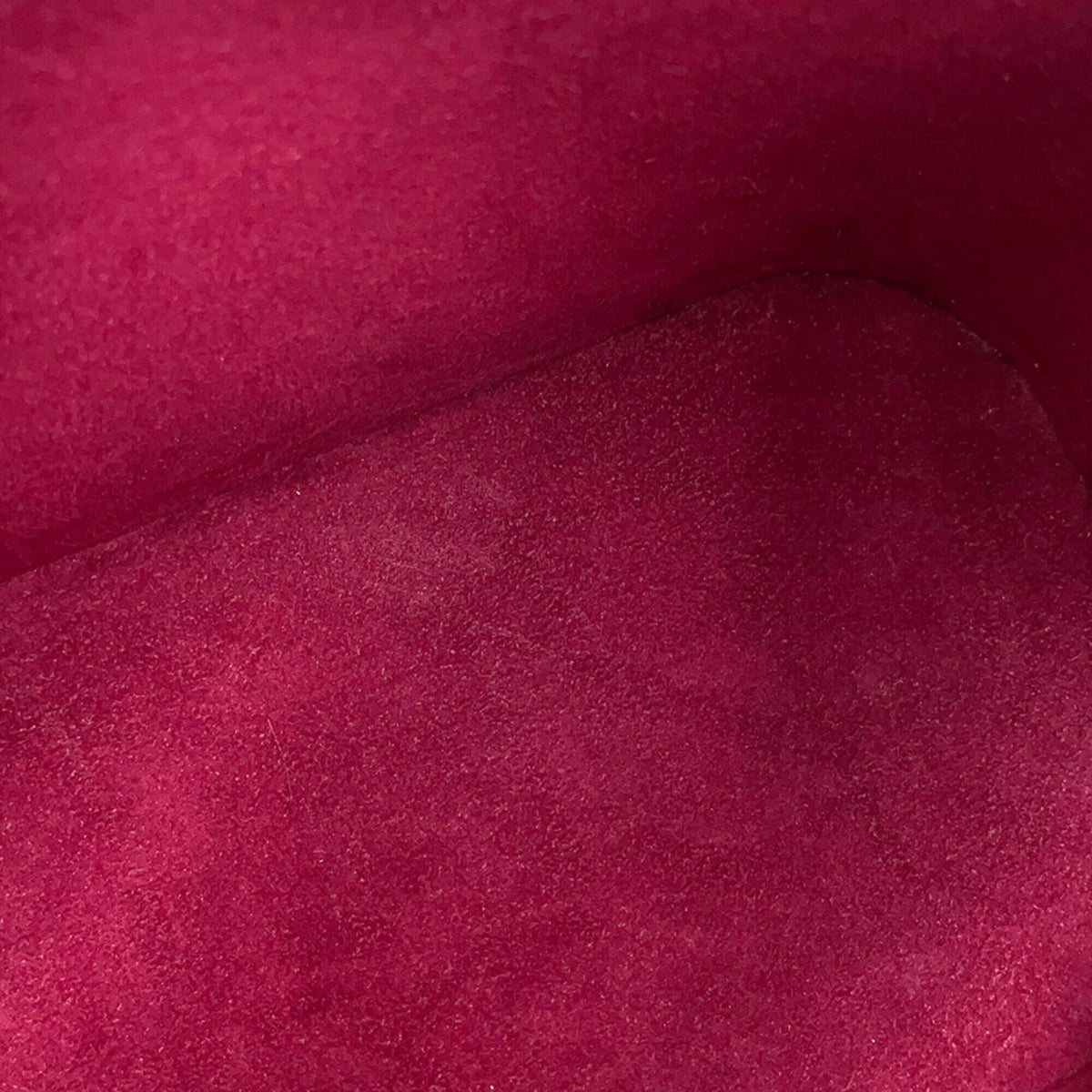 Louis Vuitton Epi Fuchsia Epi Leather Handbag Shoulder Bag (Pre-Owned)