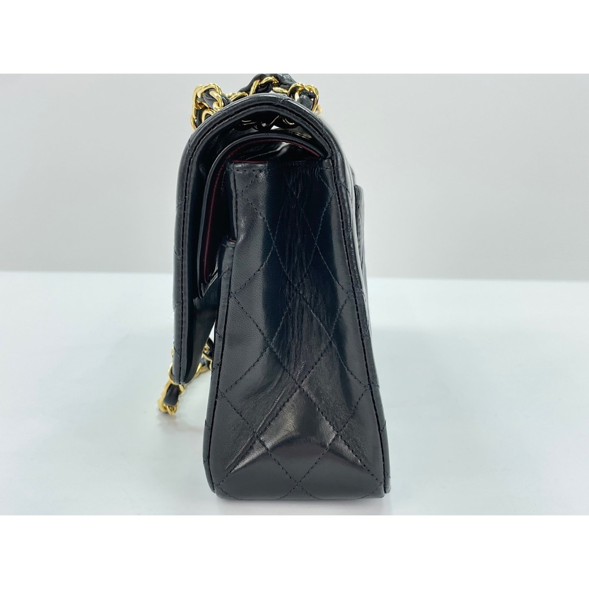 Chanel Matelasse Black Shoulder Bag (Pre-Owned)