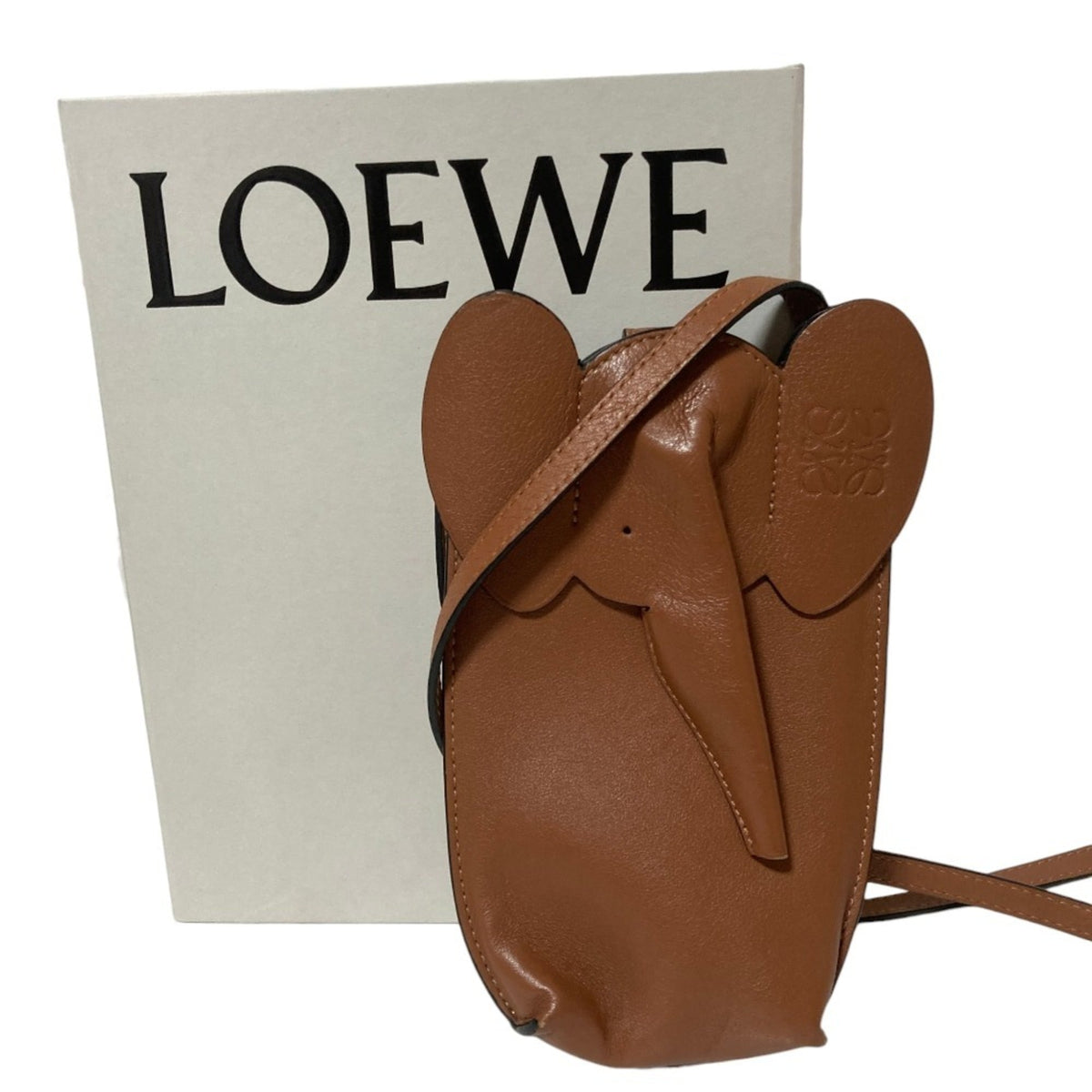 Loewe Brown Shoulder Bag (Pre-Owned)