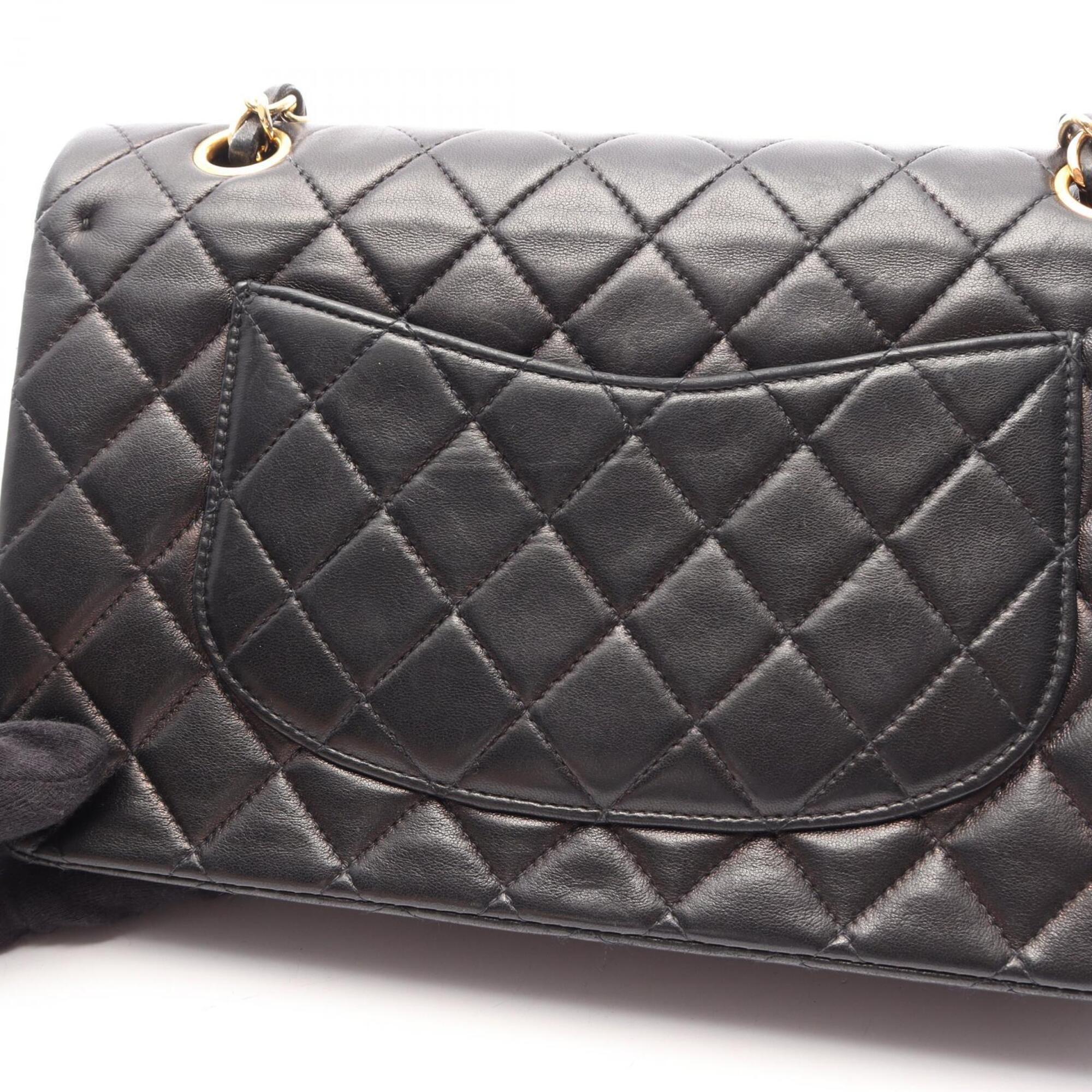 Chanel Black Leather Handbag Shoulder Bag (Pre-Owned)