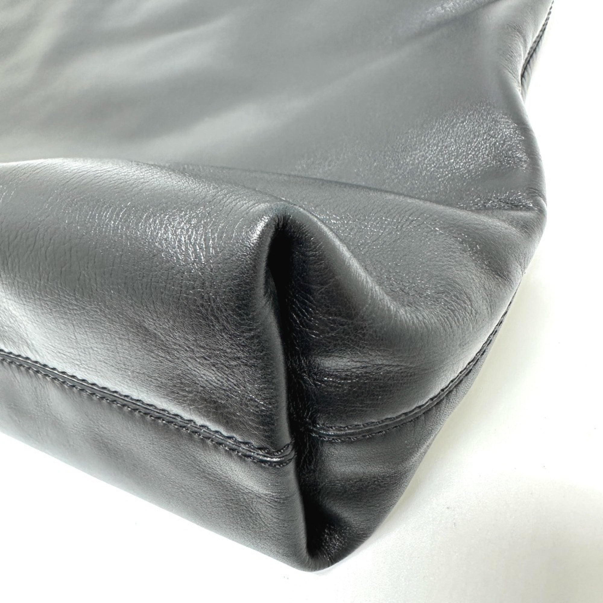 Chanel Black Leather Shoulder Bag Tote Bag (Pre-Owned)