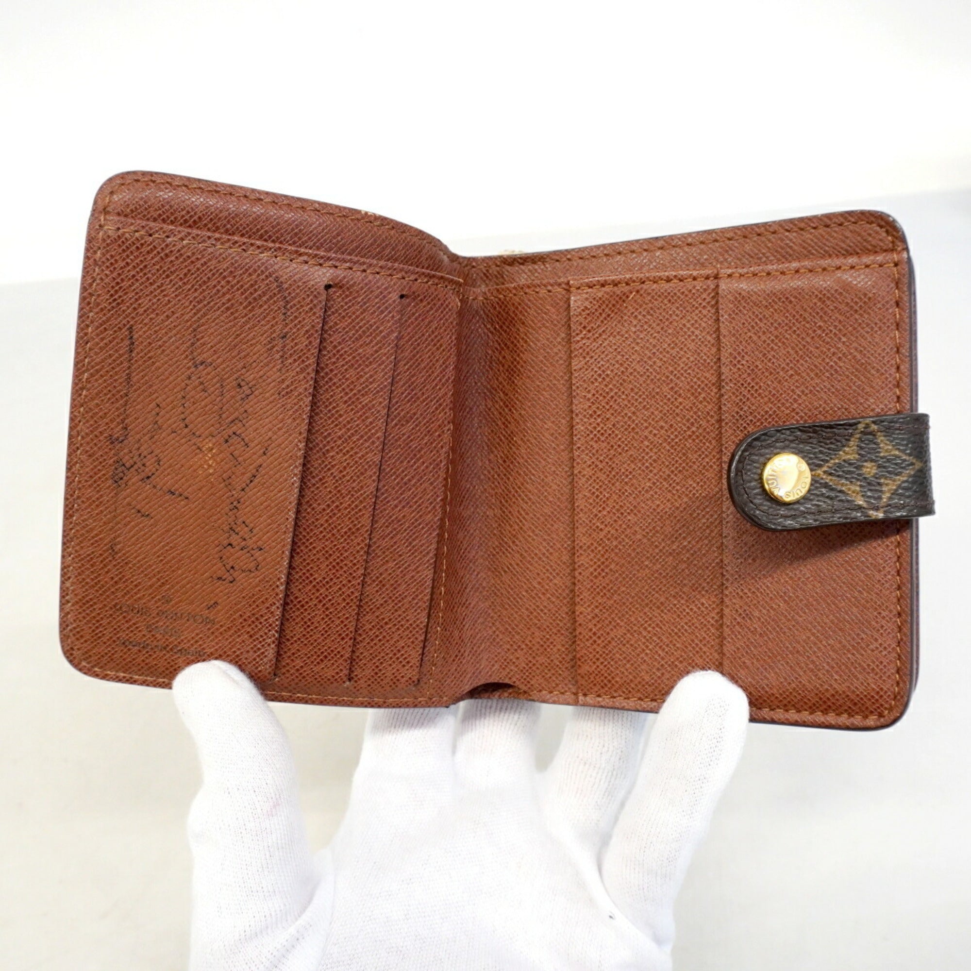 Louis Vuitton Brown Wallet (Bi-Fold) (Pre-Owned)