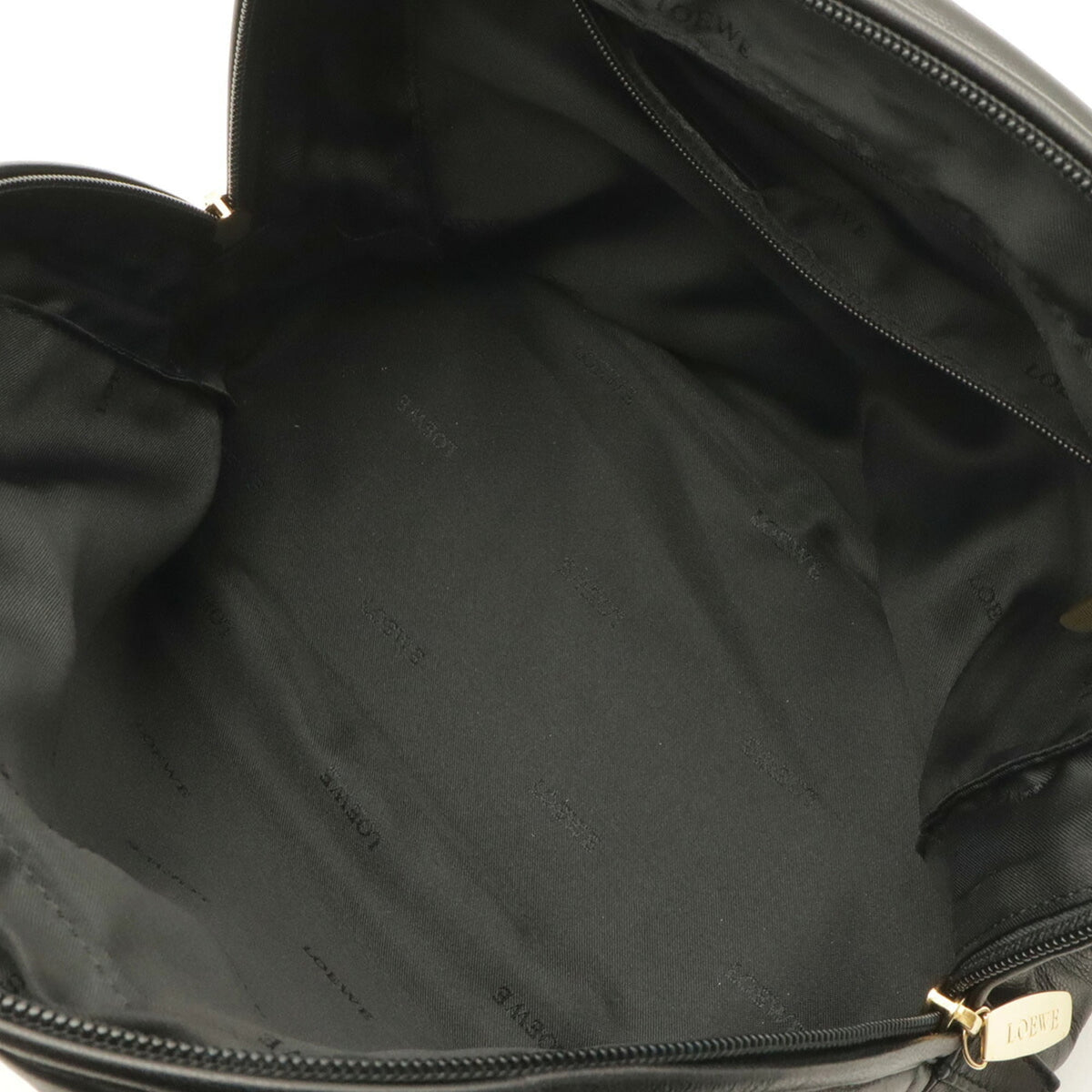Loewe Black Leather Handbag (Pre-Owned)