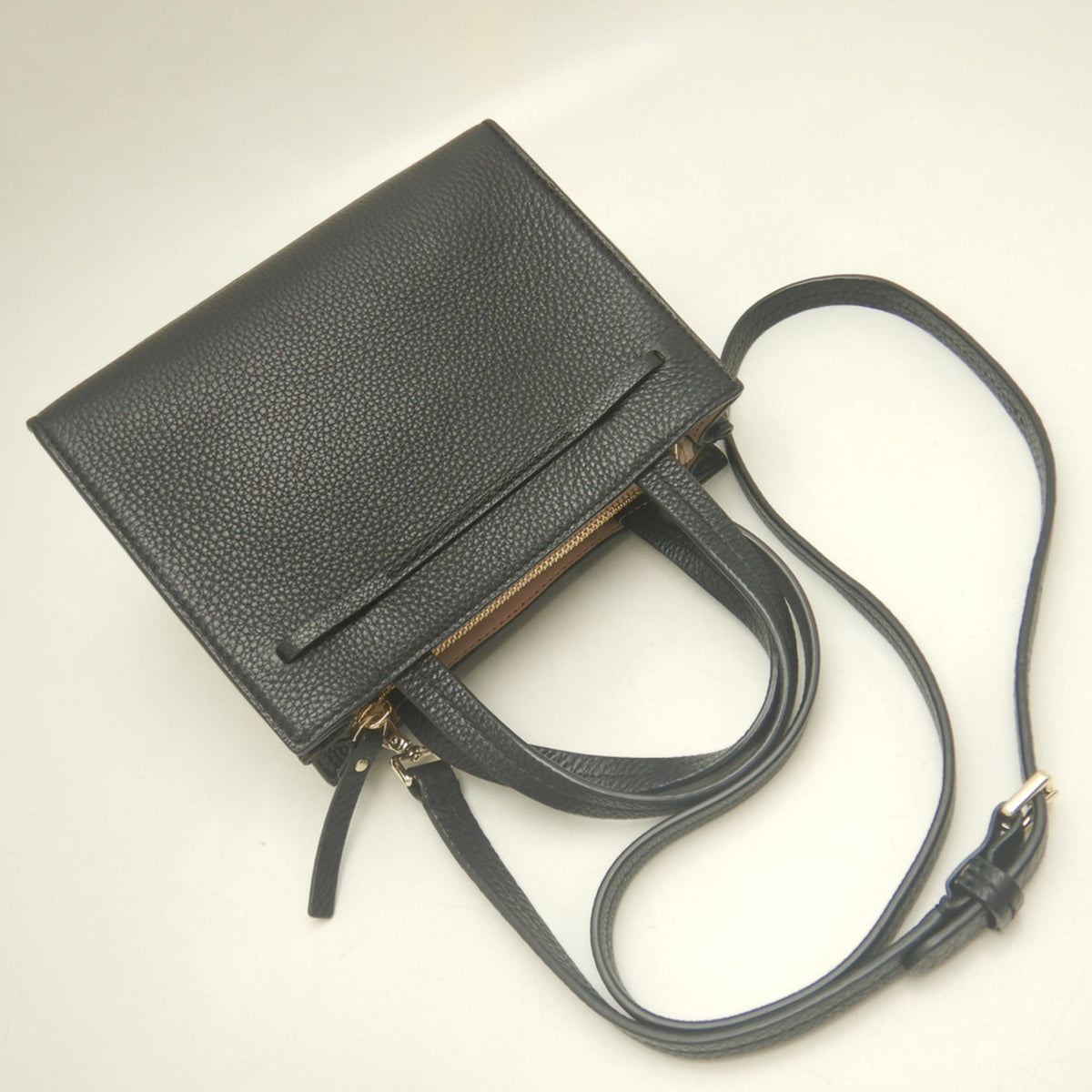 Kate Spade Black Leather Handbag (Pre-Owned)