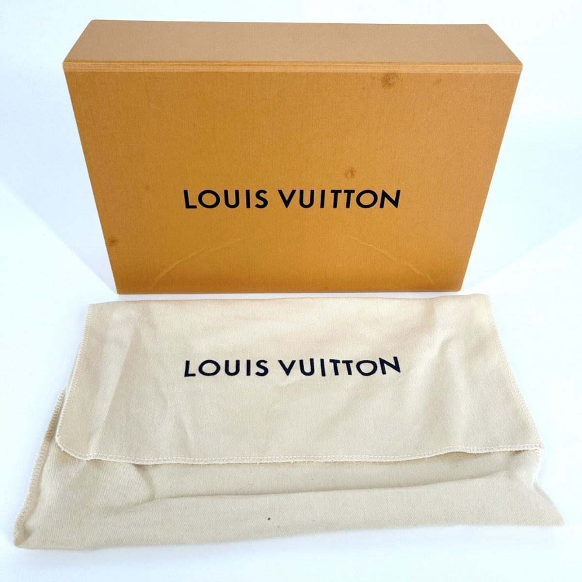 Louis Vuitton Navy Monogram Pochette Shoulder Bag (Pre-Owned)
