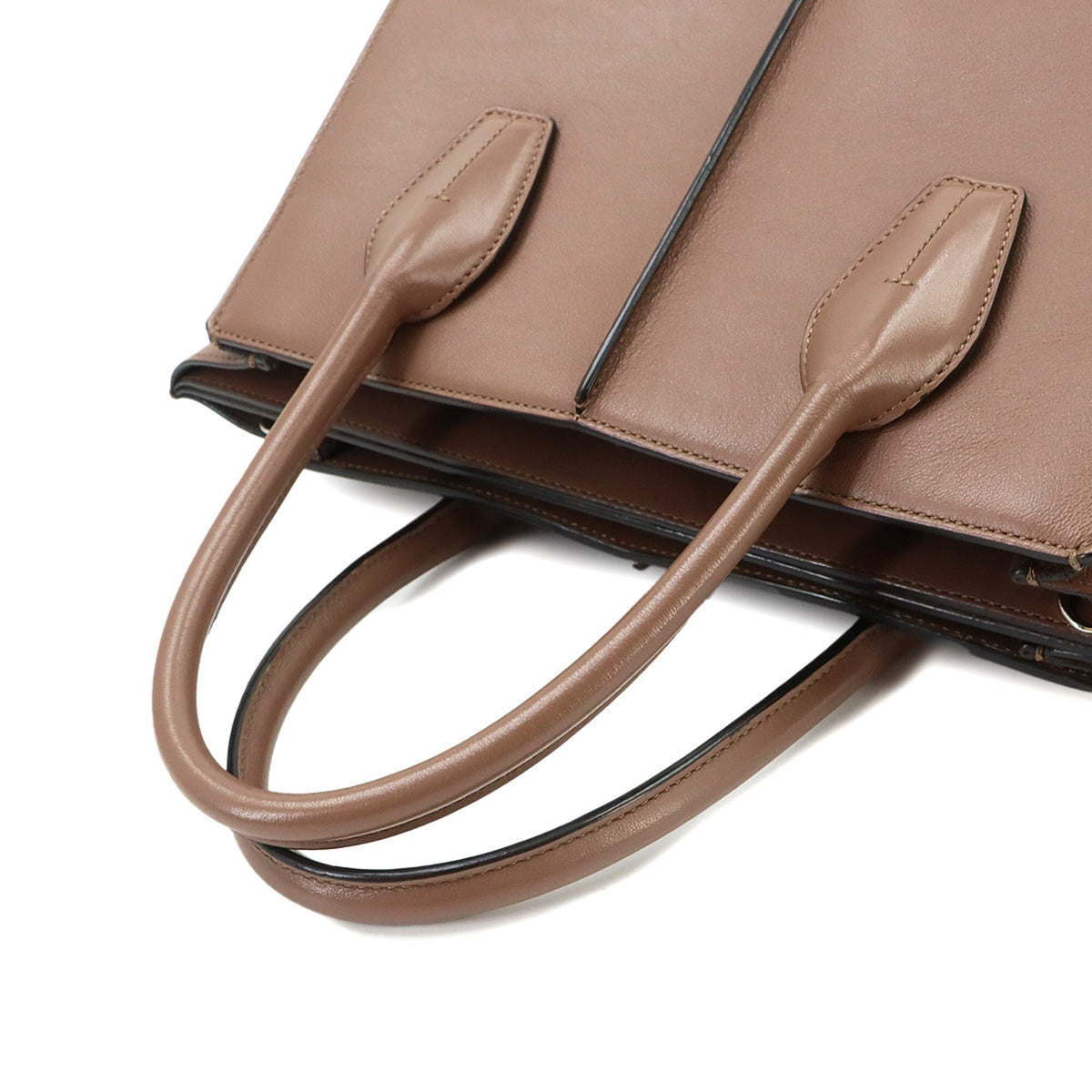 Tod's Brown Leather Handbag (Pre-Owned)
