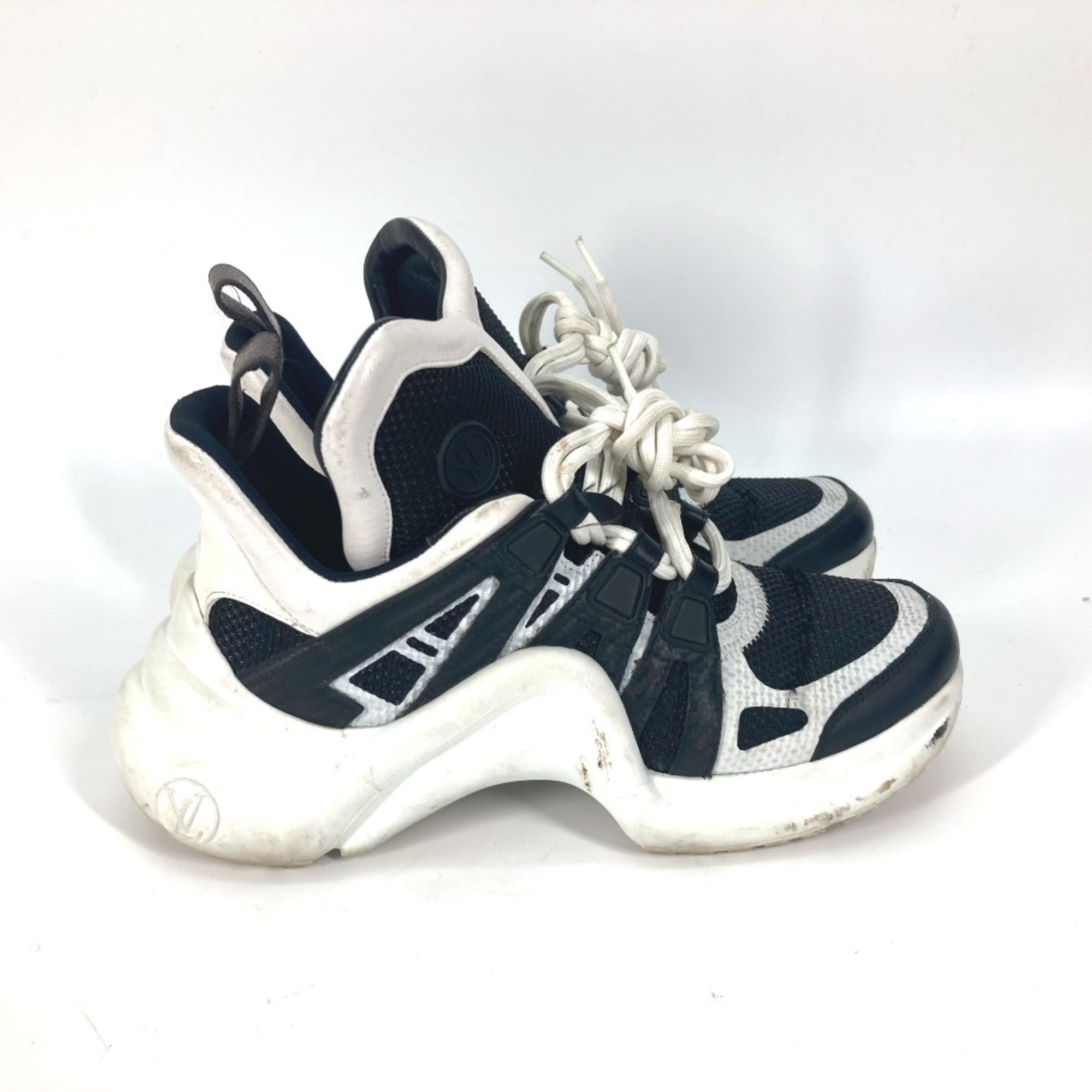 Louis Vuitton Black White Sneakers (Pre-Owned)