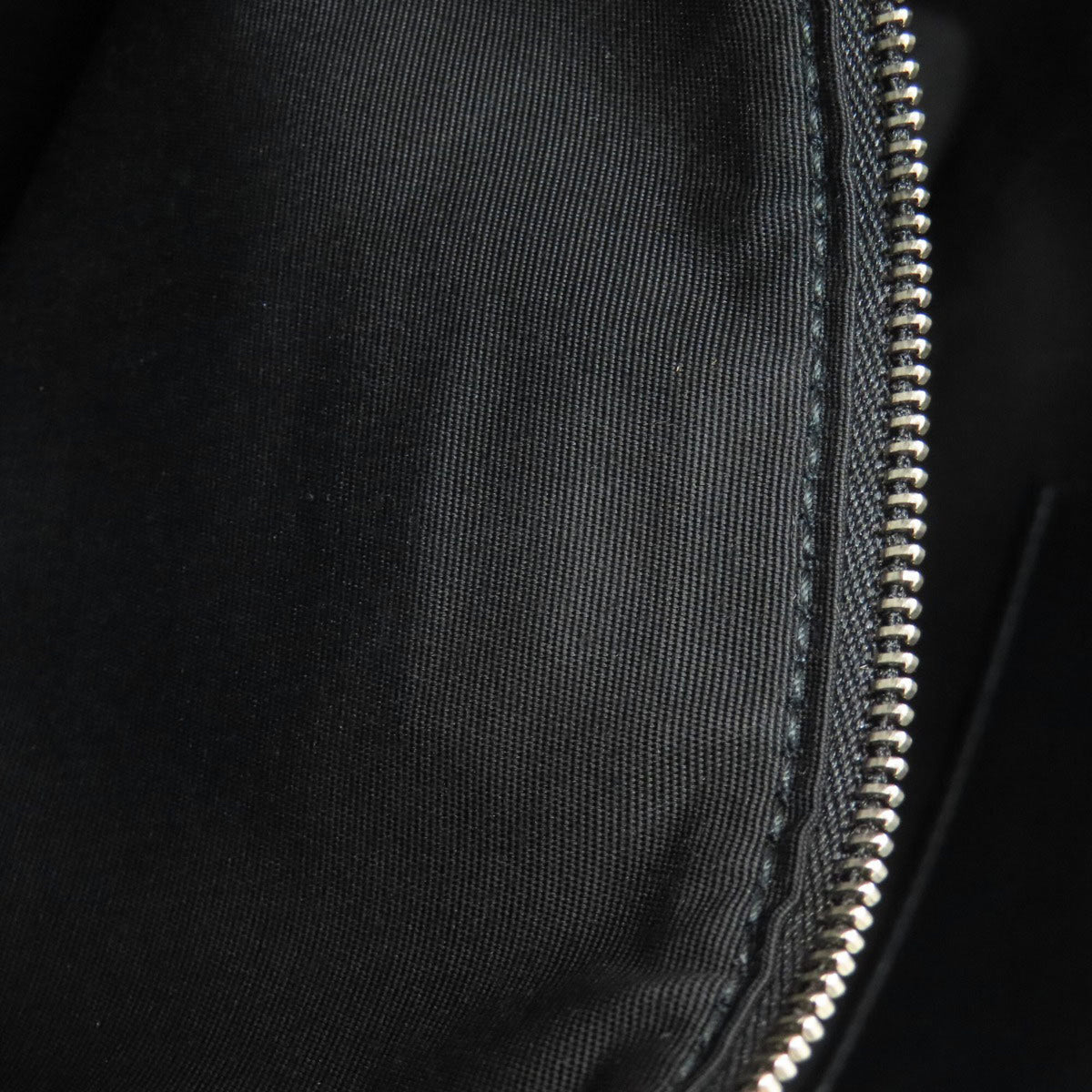 Bvlgari Black Leather Tote Bag (Pre-Owned)