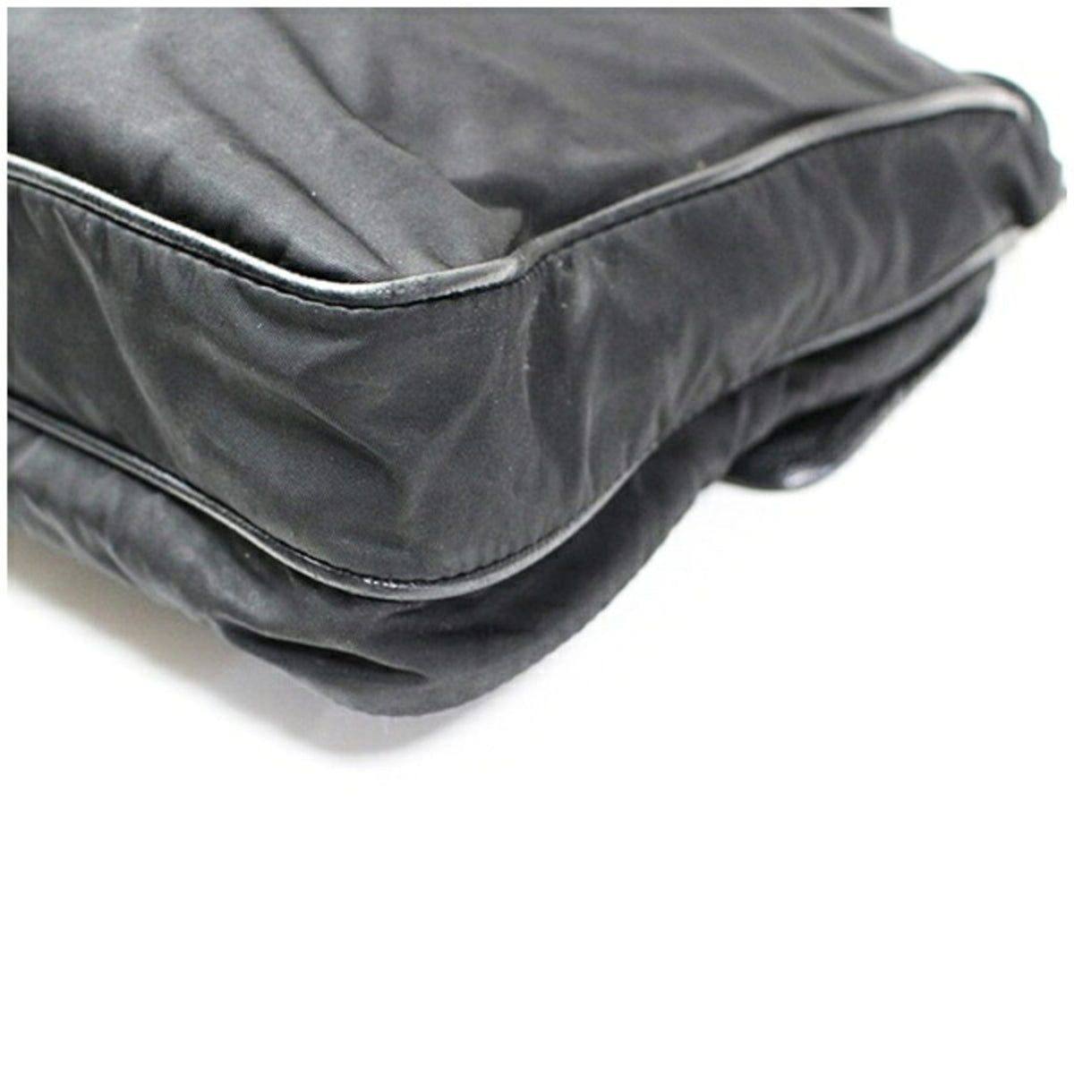 Prada Black Nylon Shoulder Bag (Pre-Owned)
