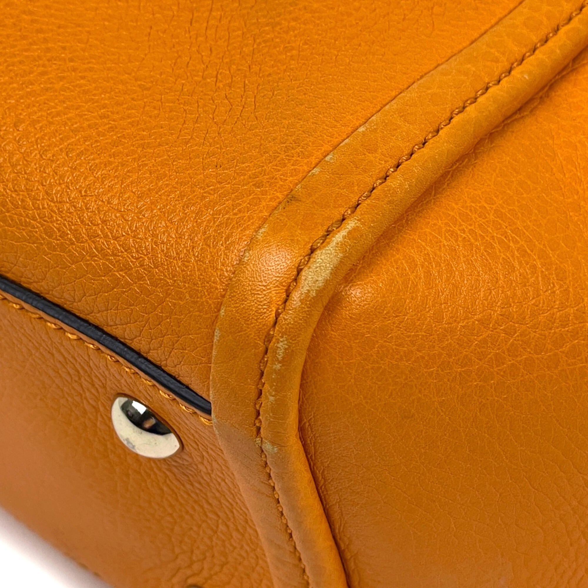 Gucci Soho Orange Leather Handbag (Pre-Owned)