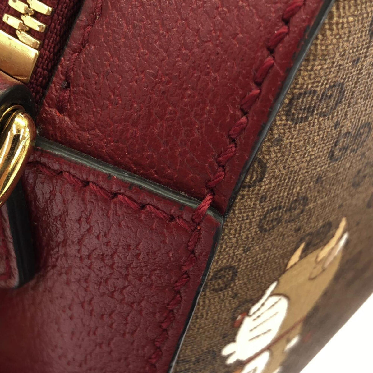 Gucci Beige Cherry Red Gg Supreme Leather Shoulder Bag (Pre-Owned)