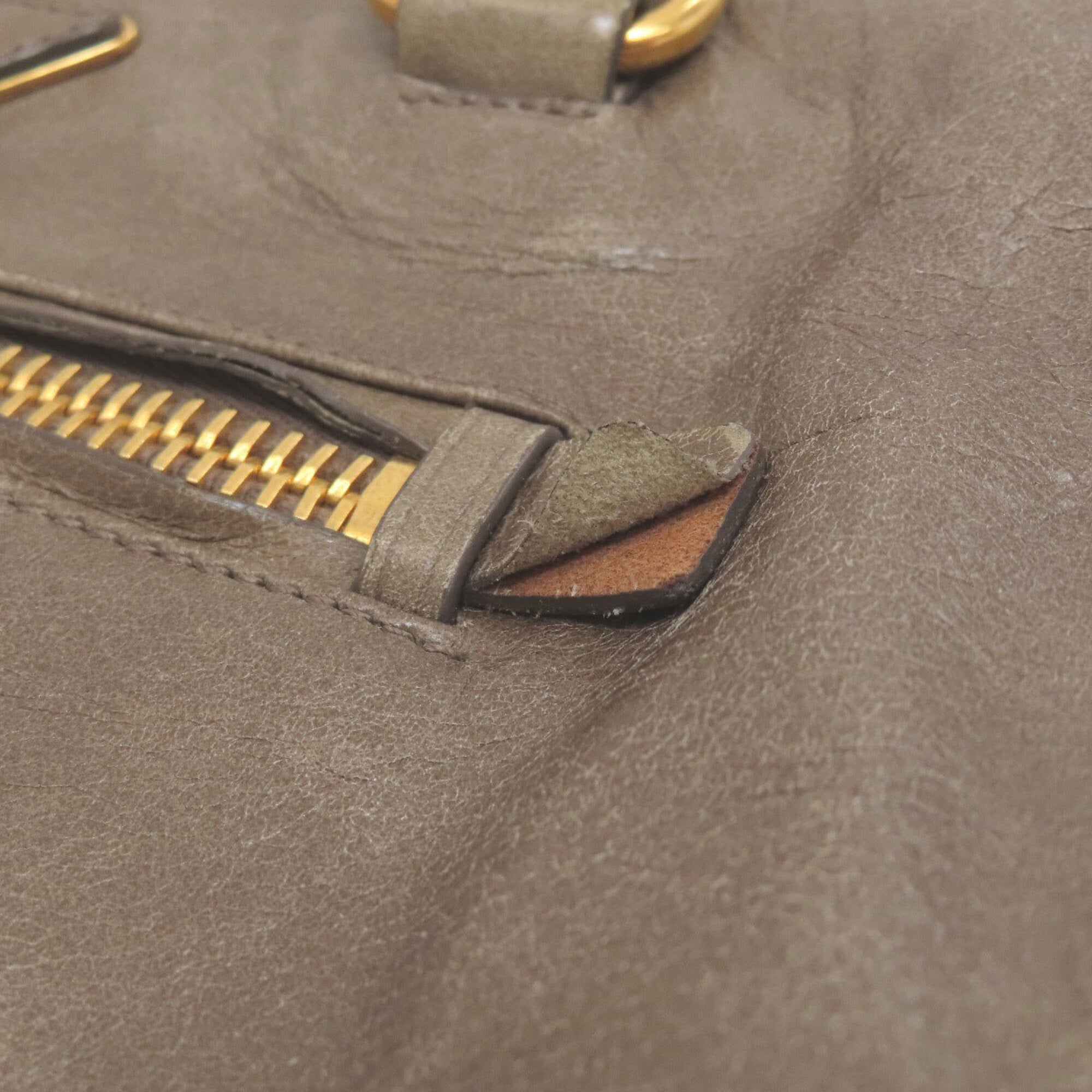 Prada Brown Leather Handbag (Pre-Owned)