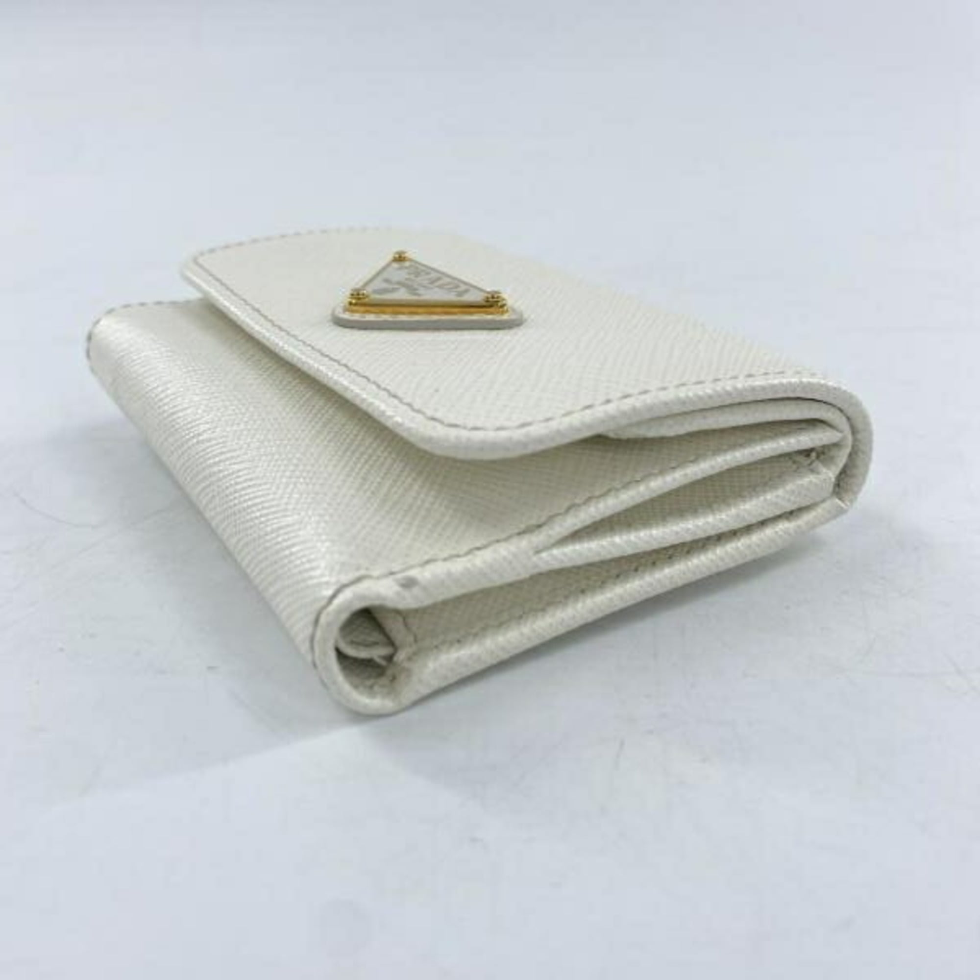 Prada Saffiano White Wallet (Tri-Fold) (Pre-Owned)