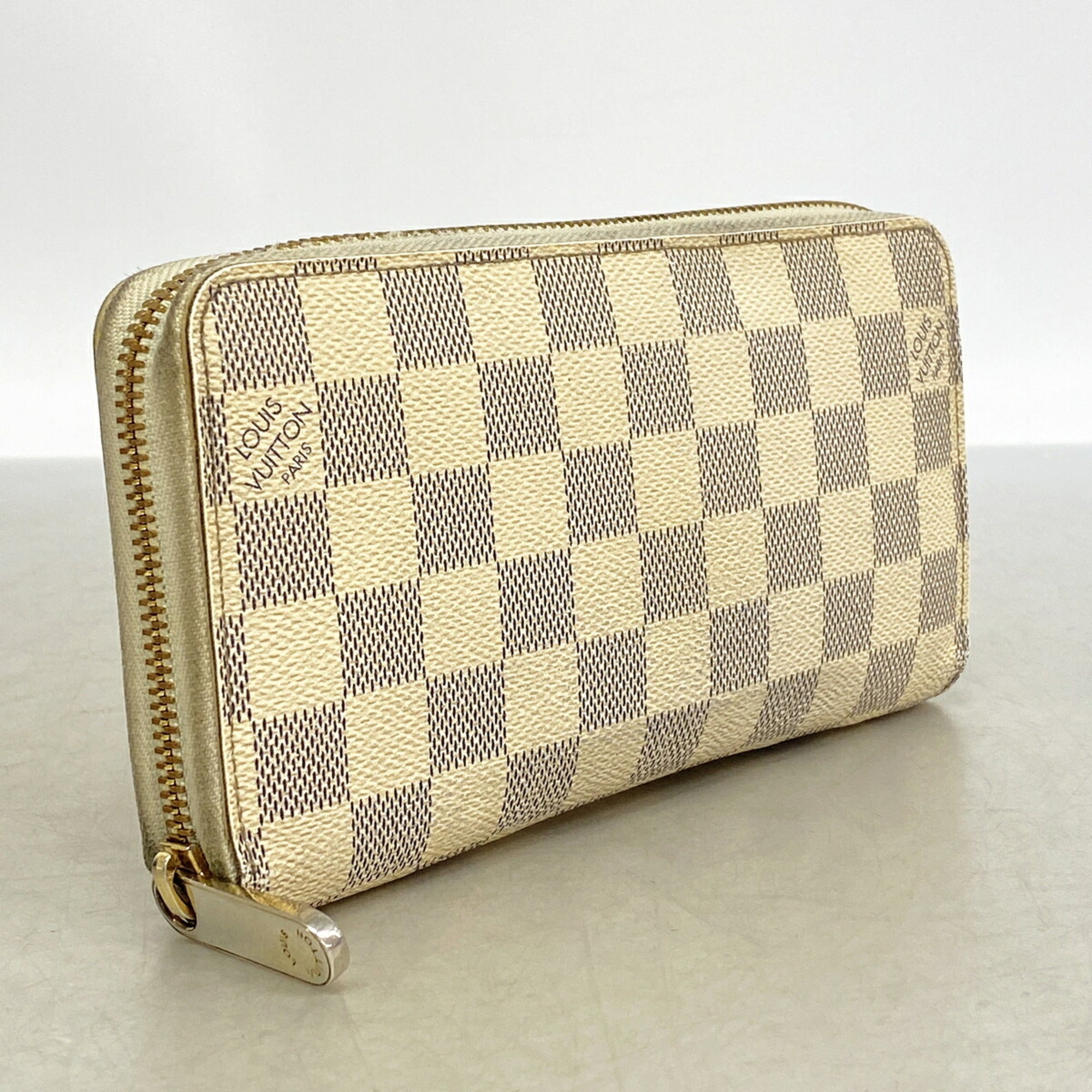 Louis Vuitton White Long Wallet (Bi-Fold) (Pre-Owned)