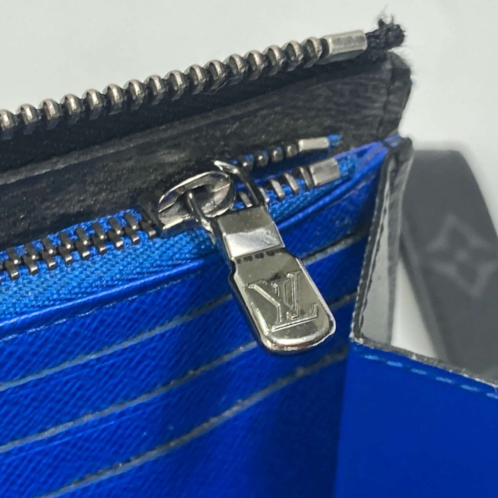 Louis Vuitton Monogram Eclipse Black Blue Monogram Eclipse Long Wallet (Bi-Fold) (Pre-Owned)
