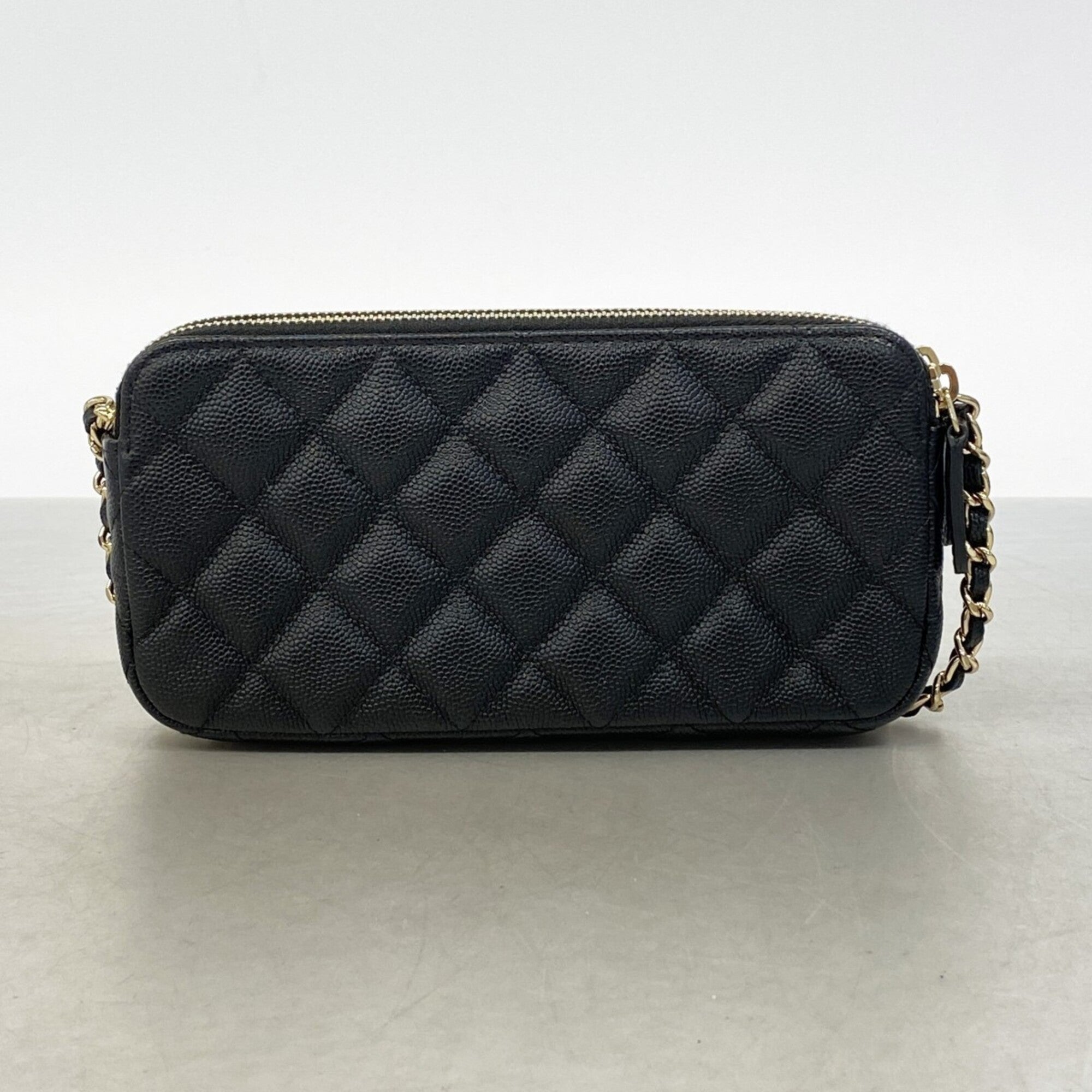 Chanel Black Grained Calfskin Shoulder Bag (Pre-Owned)