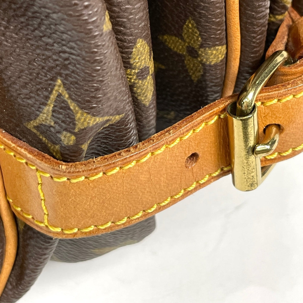 Louis Vuitton Brown Monogram Shoulder Bag (Pre-Owned)