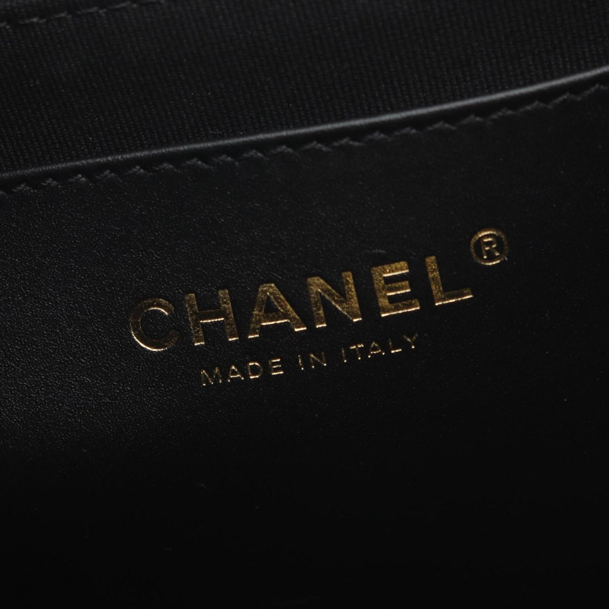Chanel Matelasse Black Leather Handbag Shoulder Bag (Pre-Owned)