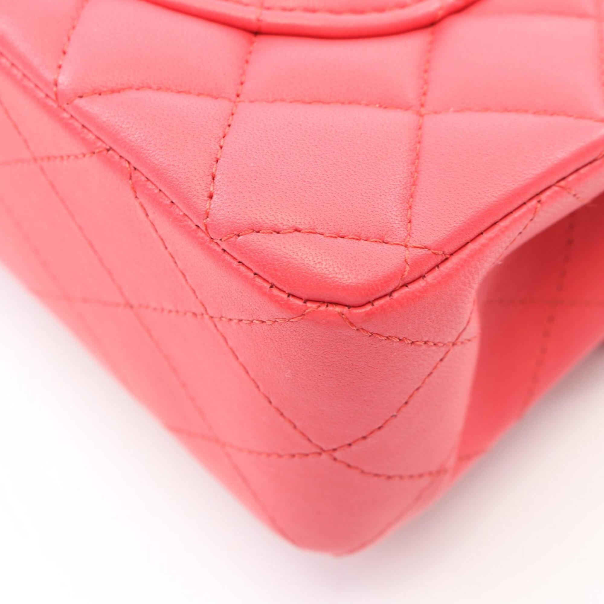 Chanel Pink Leather Handbag Shoulder Bag (Pre-Owned)