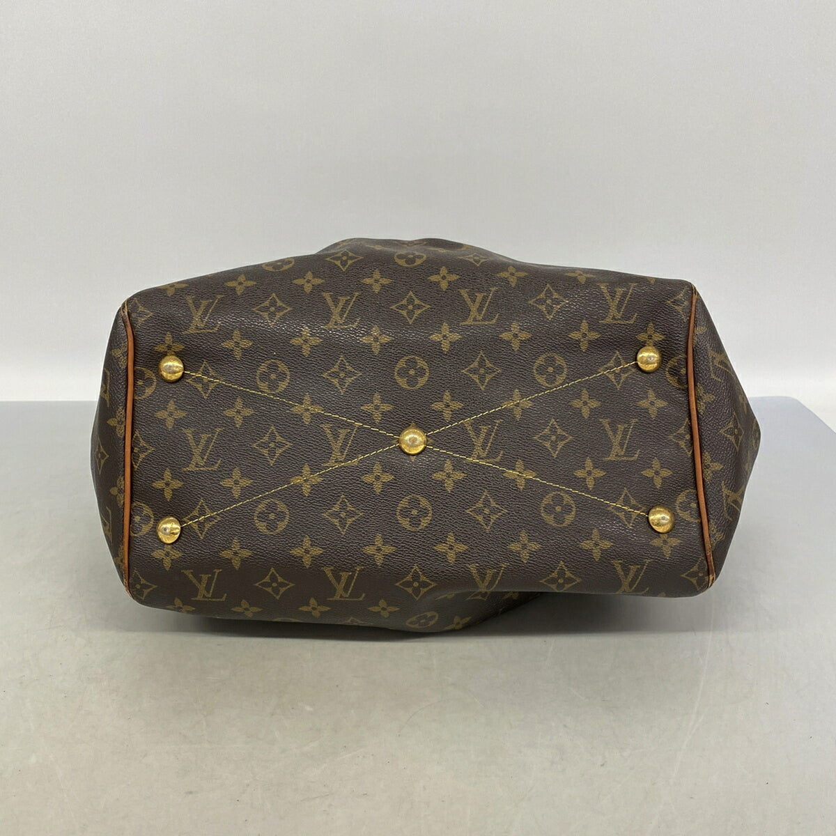 Louis Vuitton Brown Handbag (Pre-Owned)