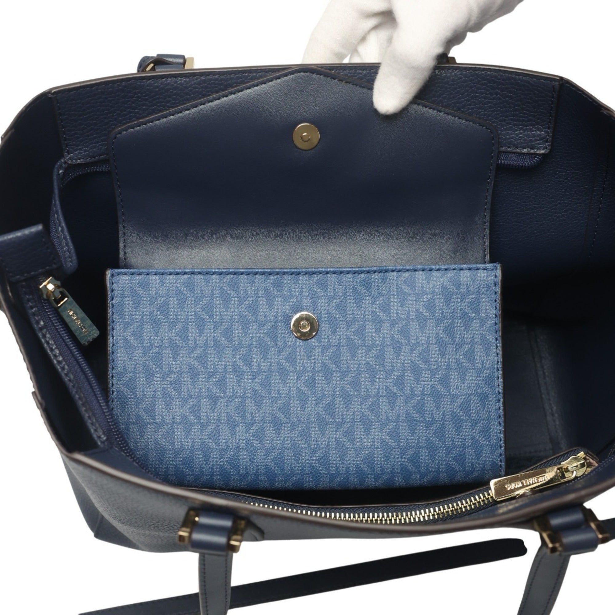 Michael Kors Navy Leather Shoulder Bag Tote Bag (Pre-Owned)