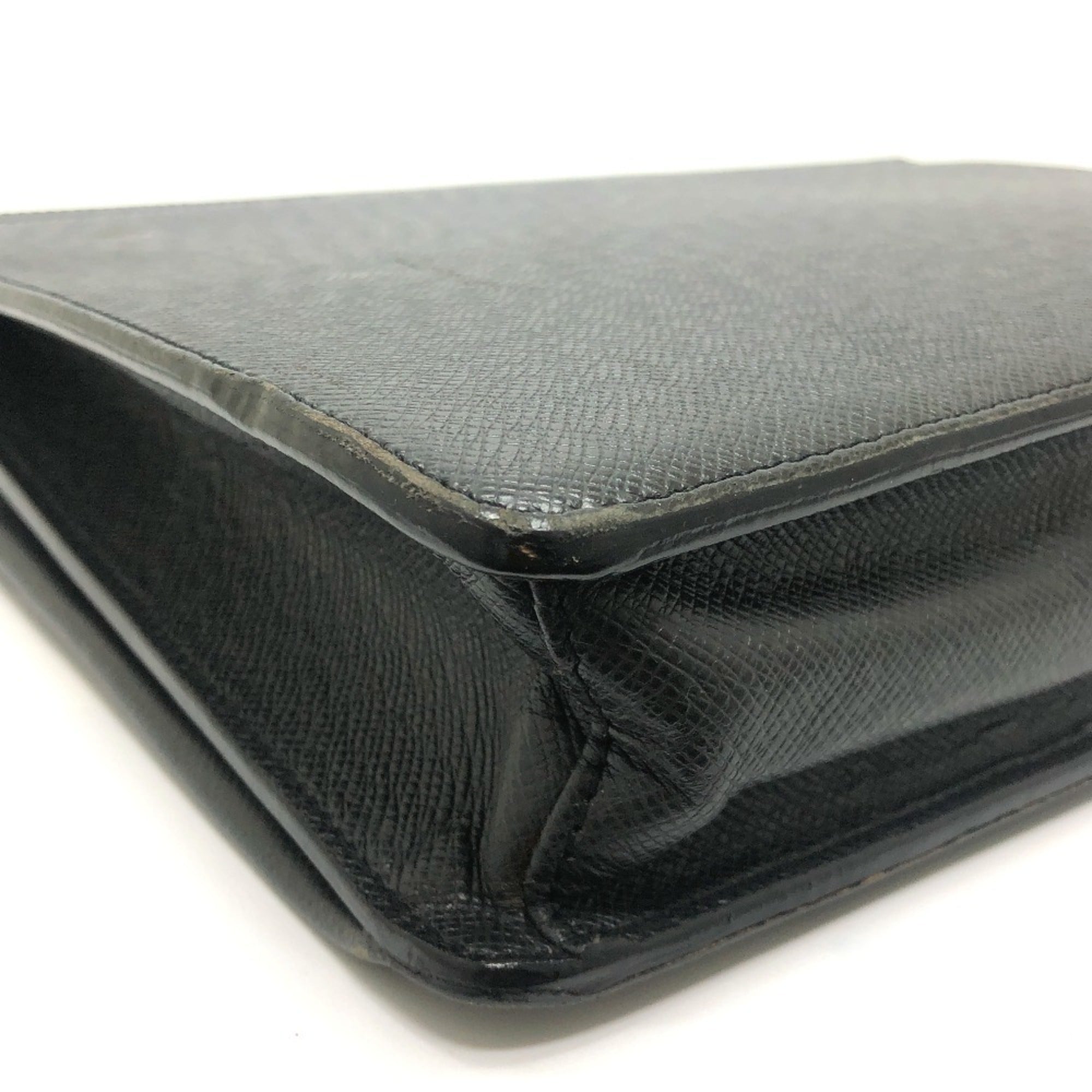 Louis Vuitton Ardoise Black Taiga Leather Briefcase (Pre-Owned)