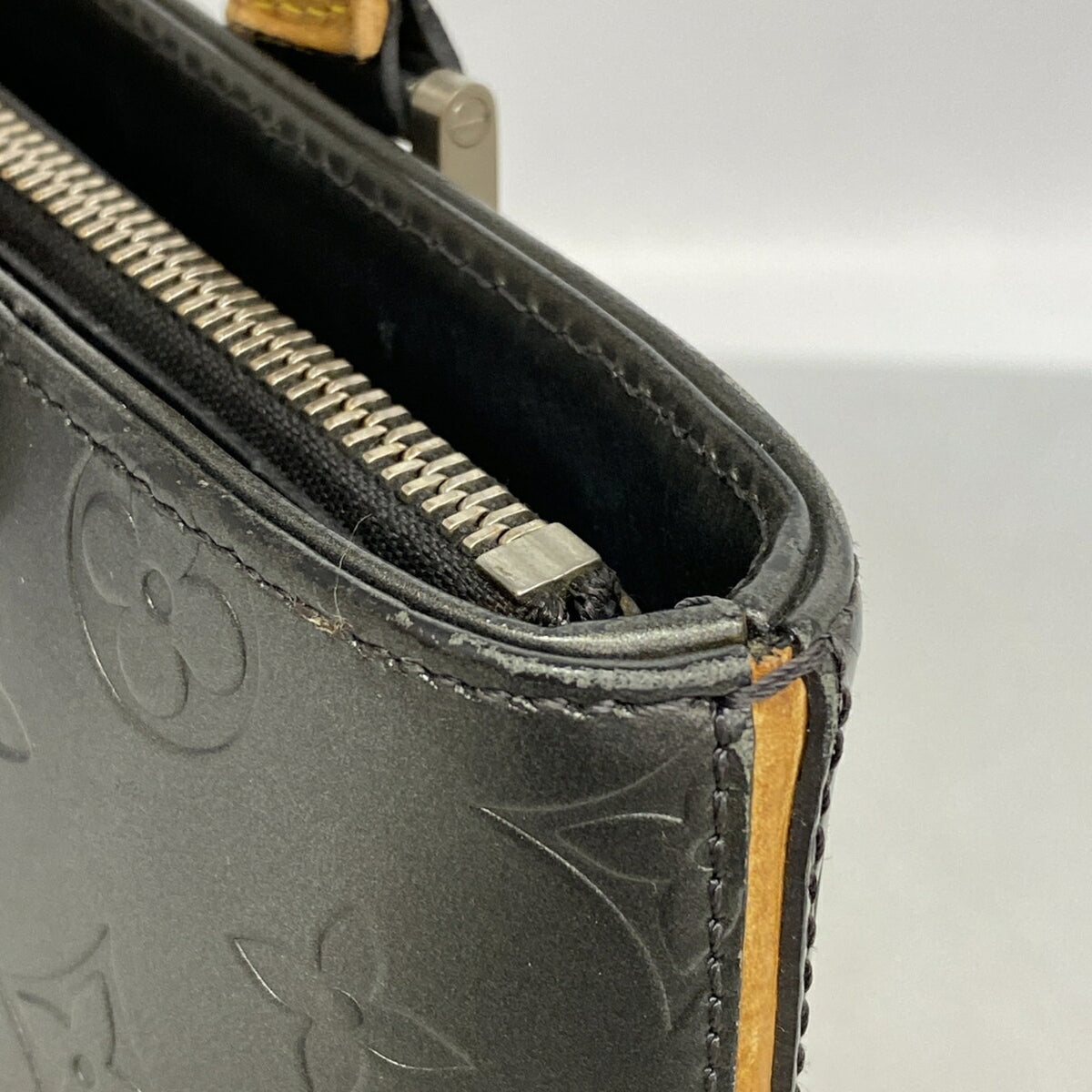 Louis Vuitton Noir Tote Bag (Pre-Owned)