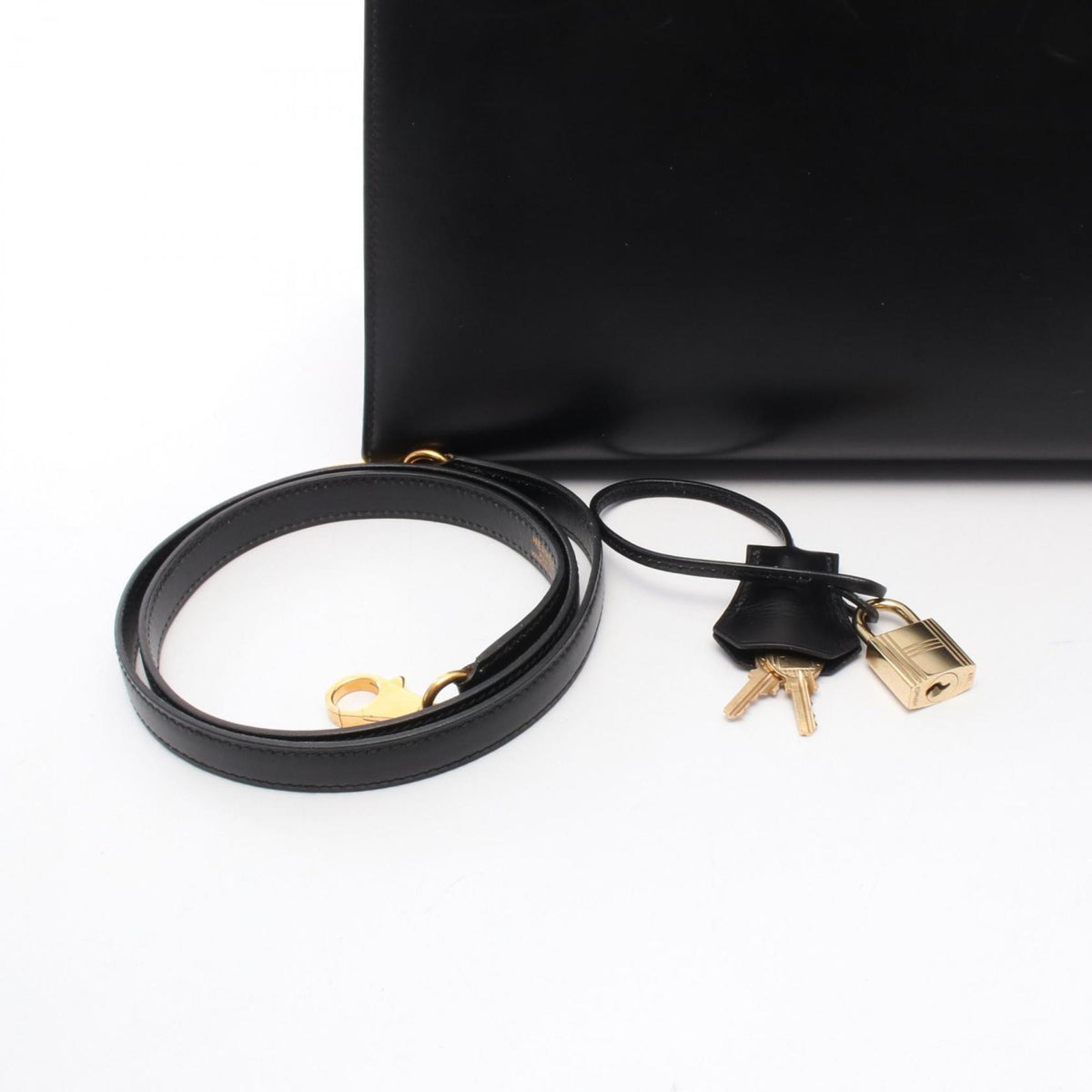 Hermes Black Box Calf Leather Handbag (Pre-Owned)