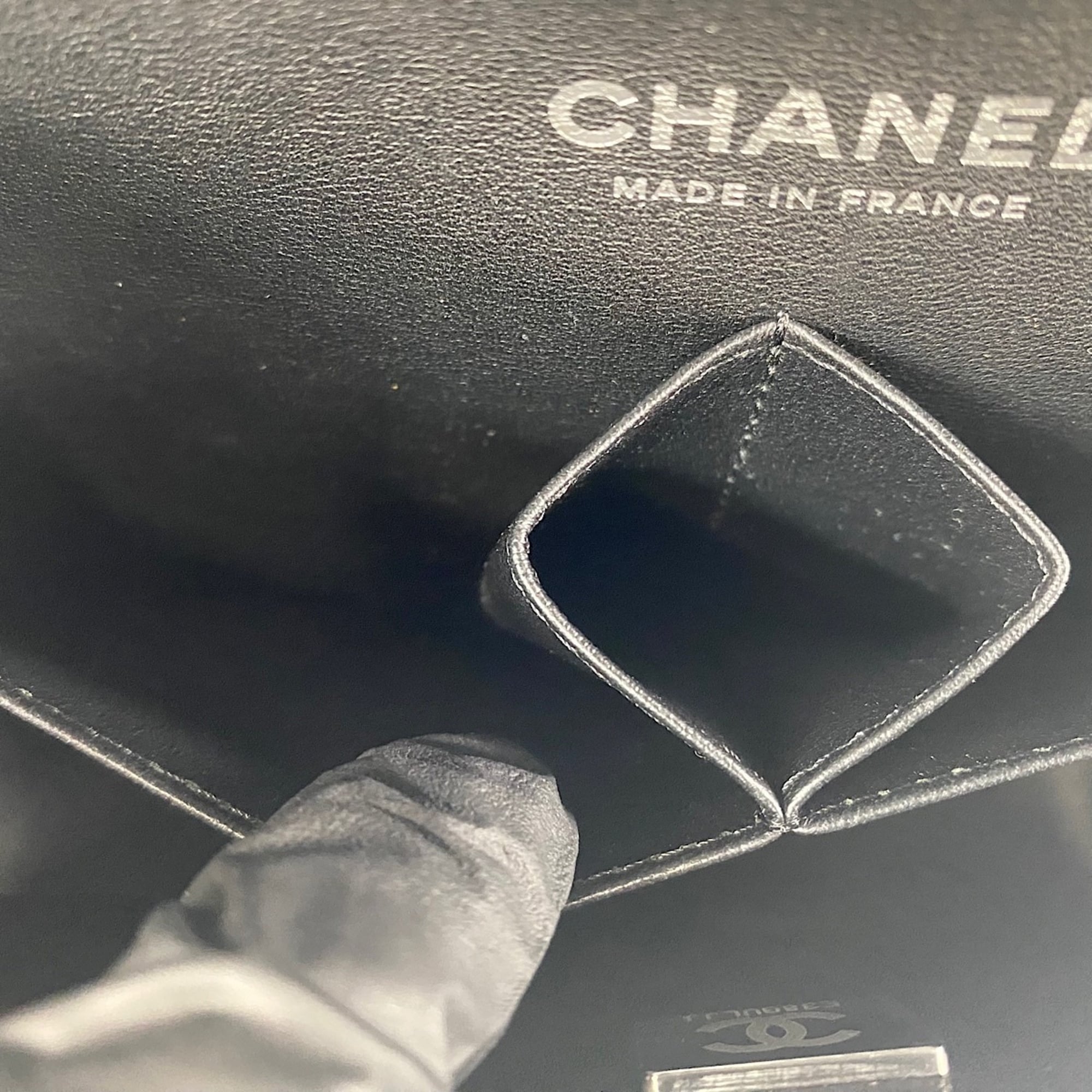Chanel Matelasse Black Shoulder Bag (Pre-Owned)
