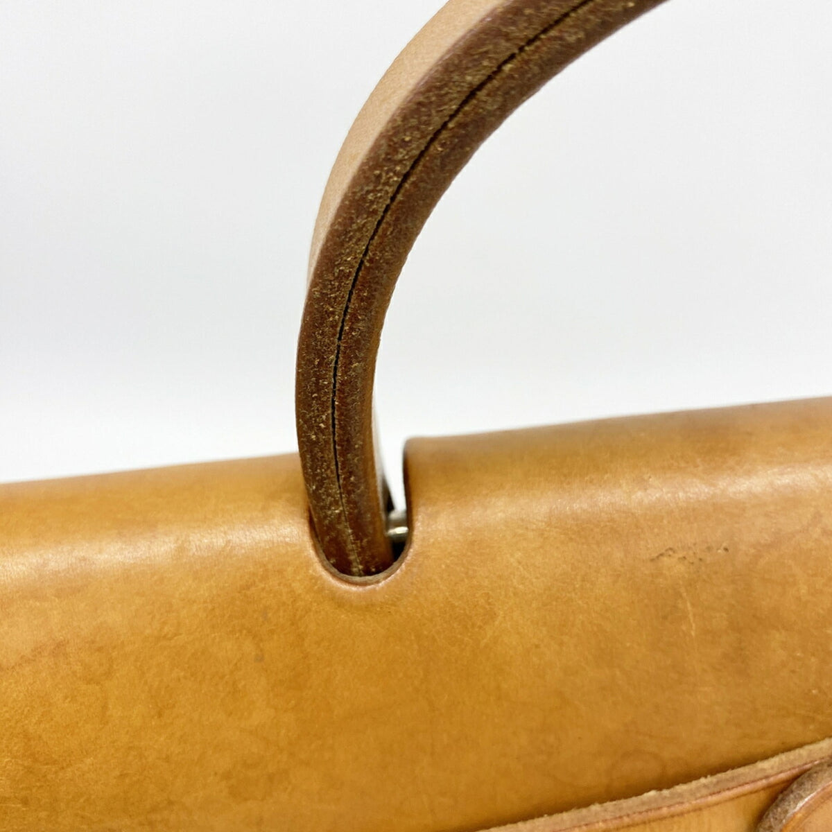 Hermes Natural Handbag (Pre-Owned)