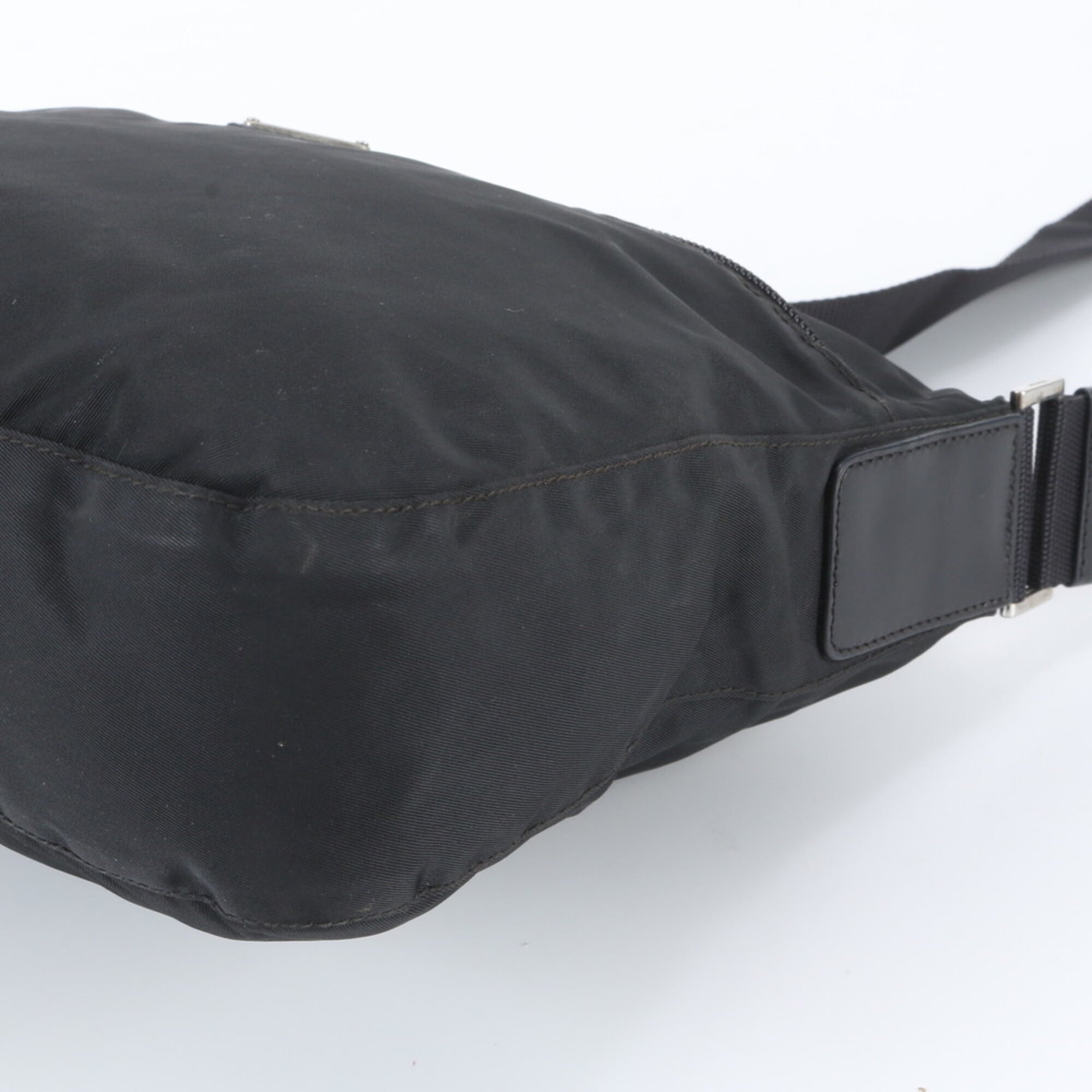 Prada Black Nylon Leather Shoulder Bag (Pre-Owned)