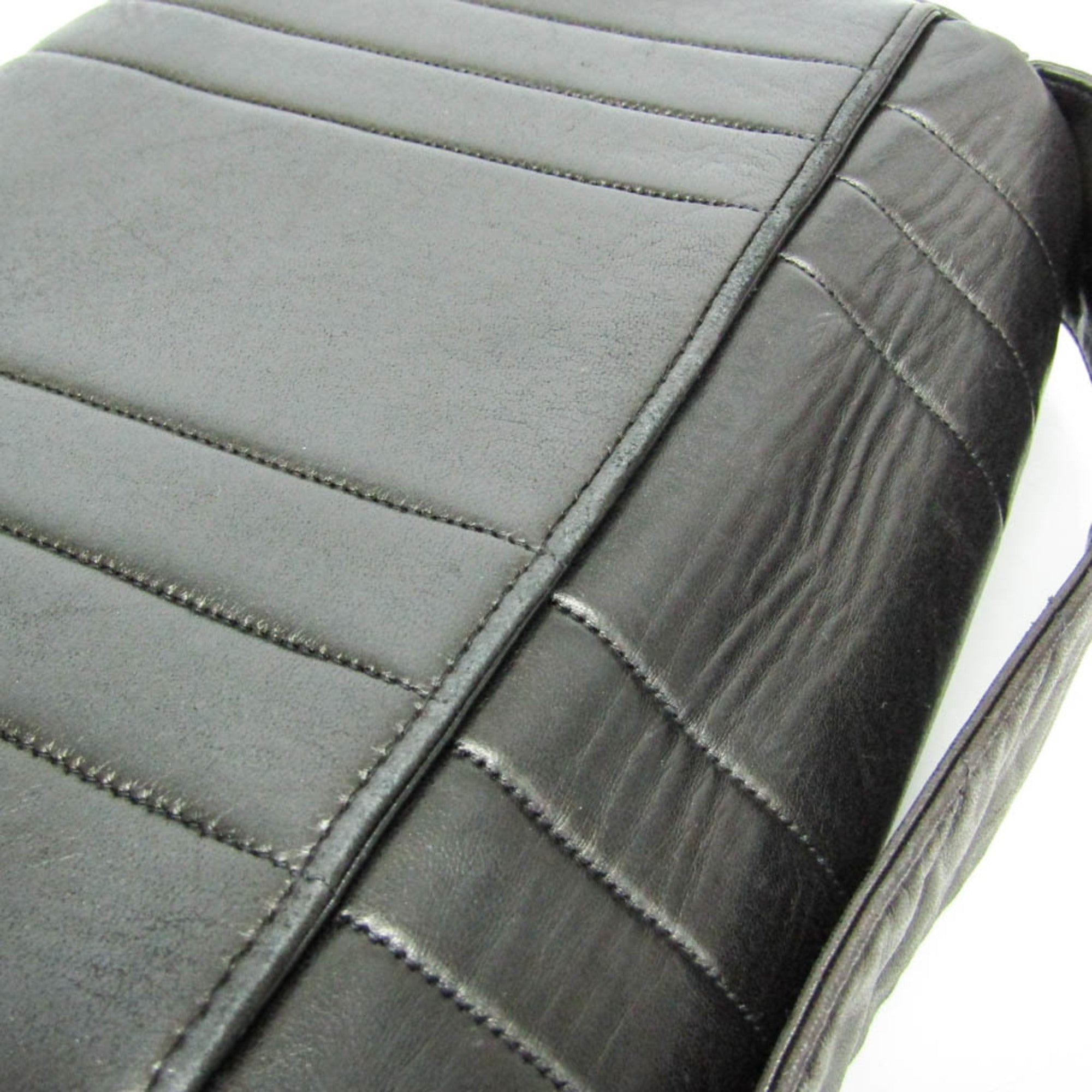 Chanel Mademoiselle Black Leather Shoulder Bag (Pre-Owned)