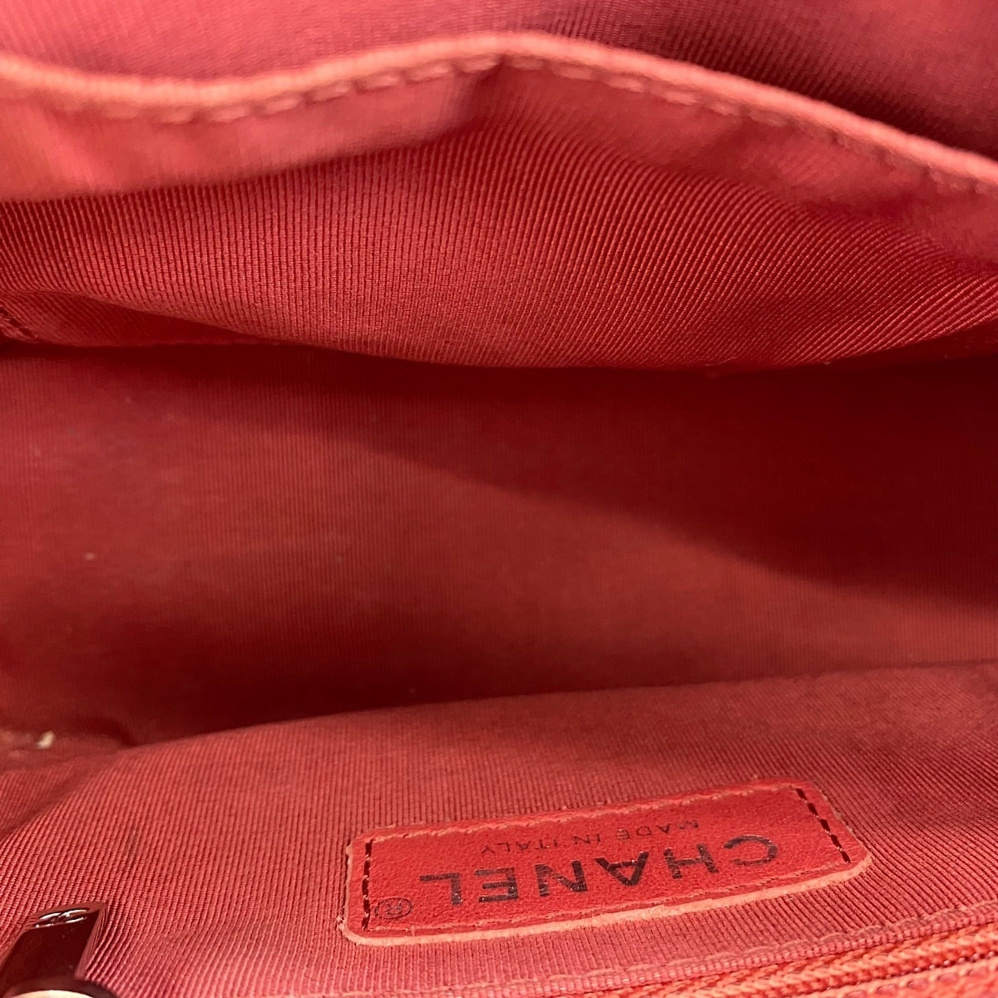 Chanel Clear Red Color Shoulder Bag (Pre-Owned)