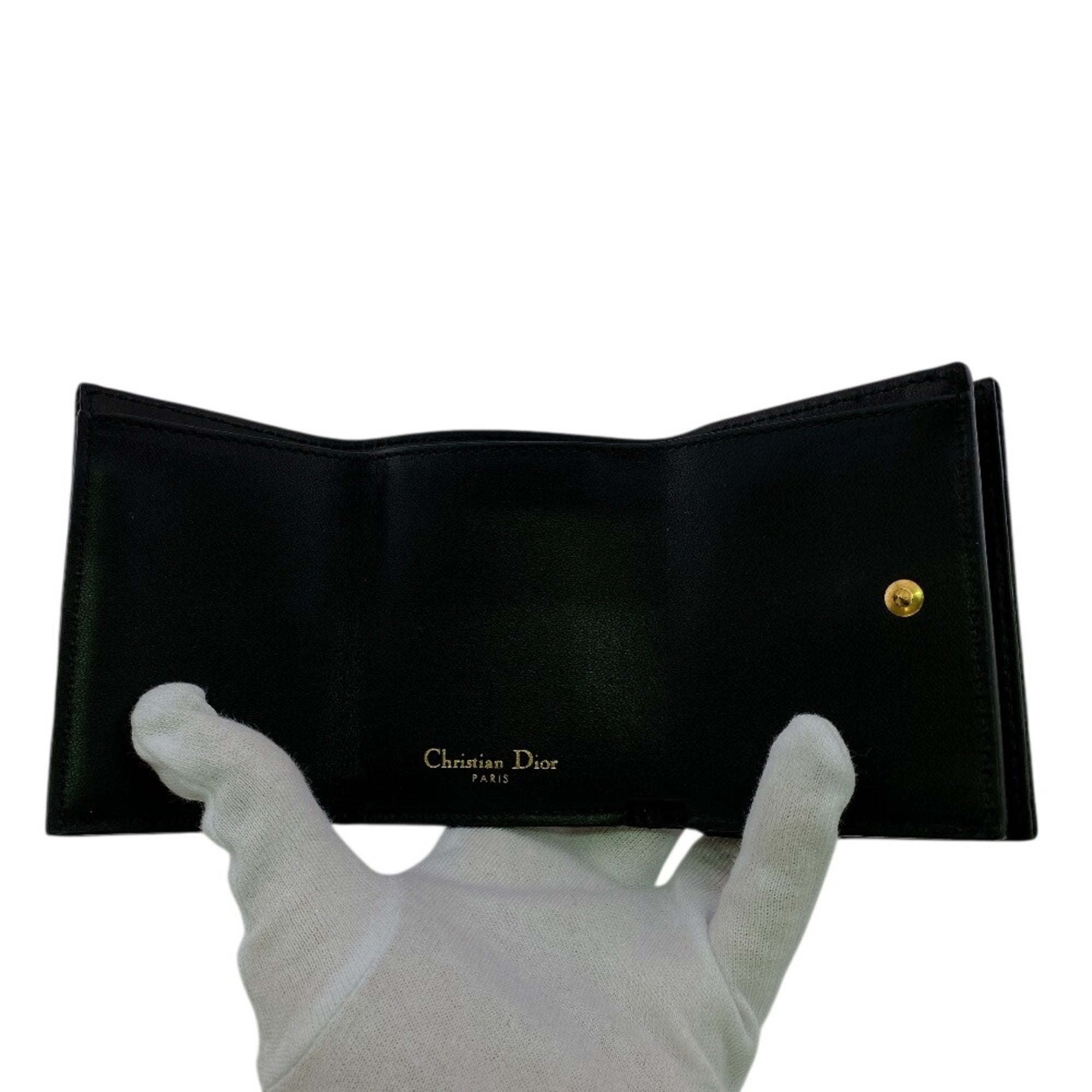 Christian Dior Black Leather Wallet (Tri-Fold) (Pre-Owned)