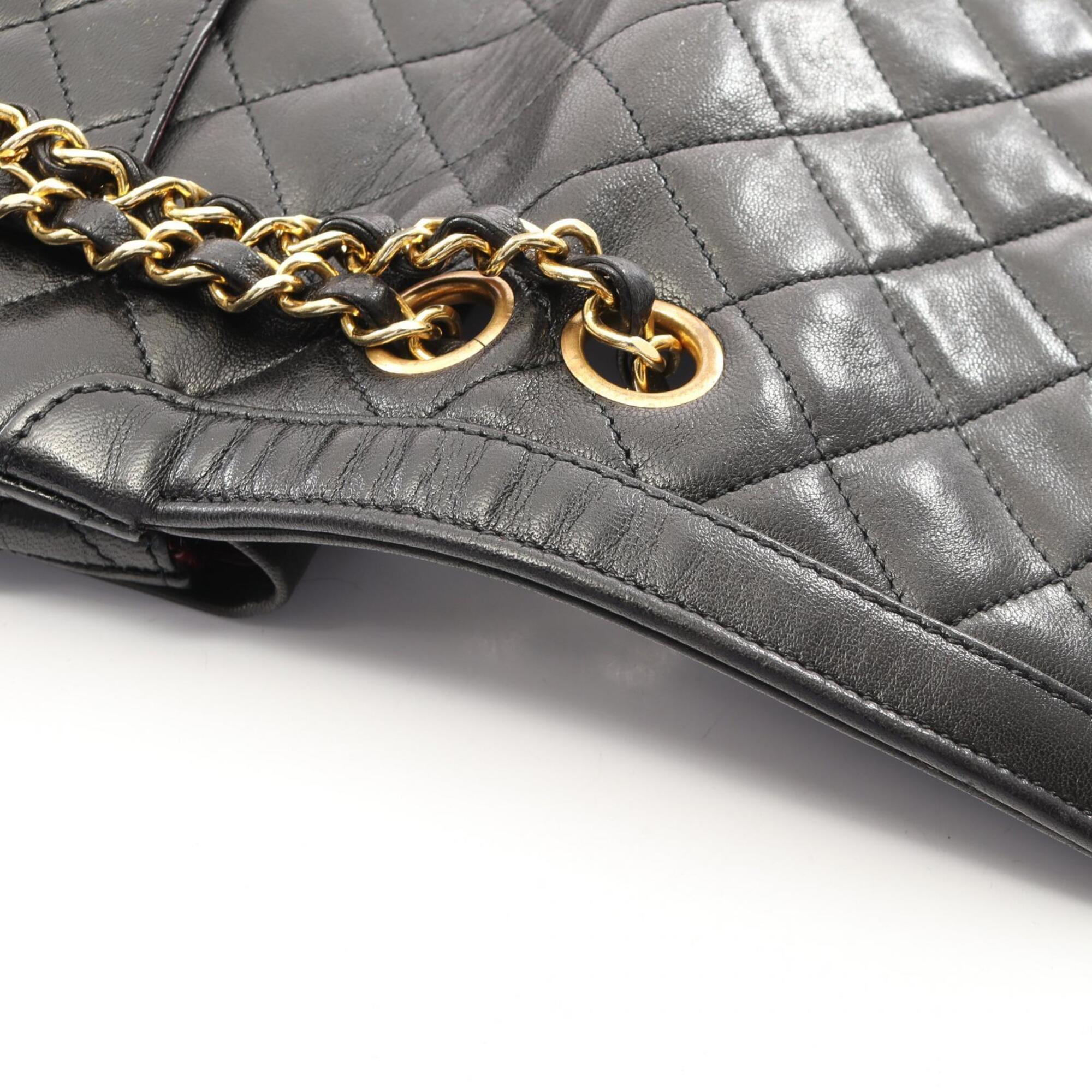 Chanel Black Leather Handbag Shoulder Bag (Pre-Owned)