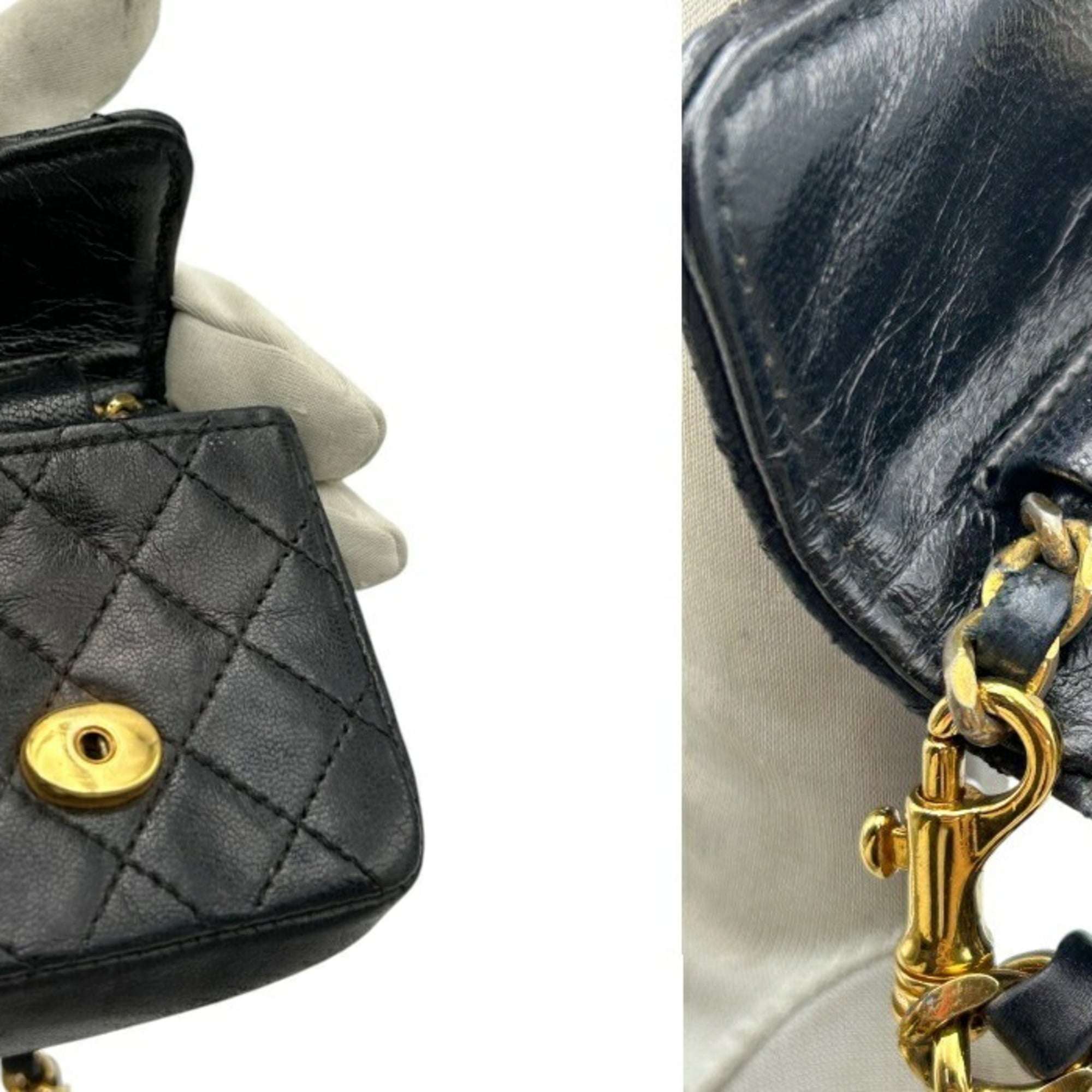 Chanel Black Shoulder Bag (Pre-Owned)