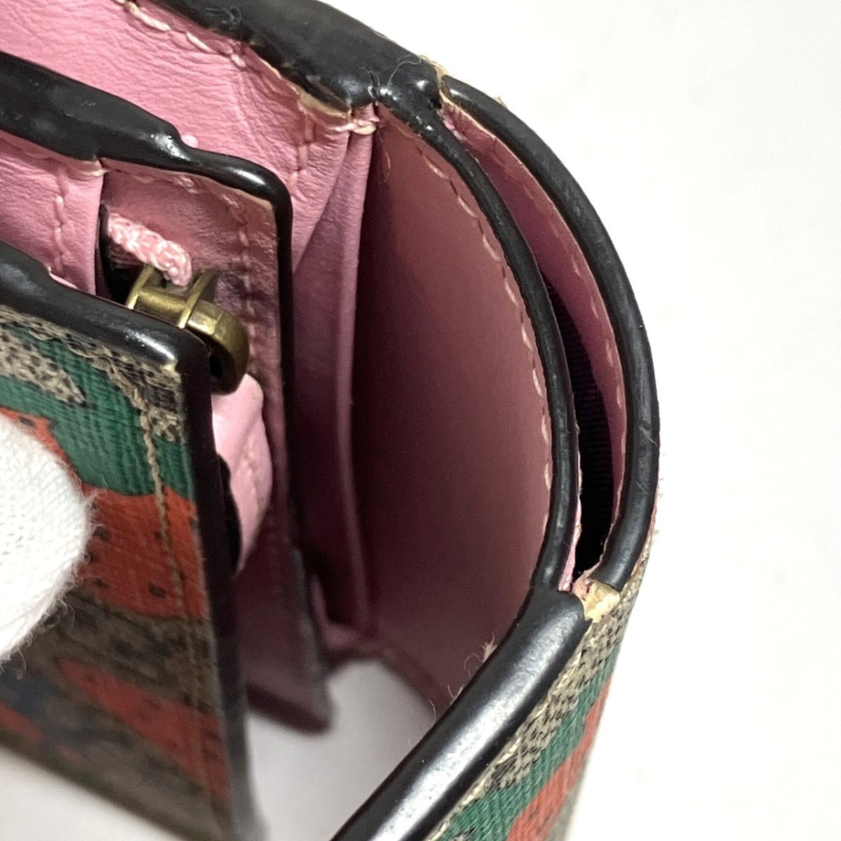 Gucci Gg Supreme Brown Red Color Leather Wallet (Bi-Fold) (Pre-Owned)