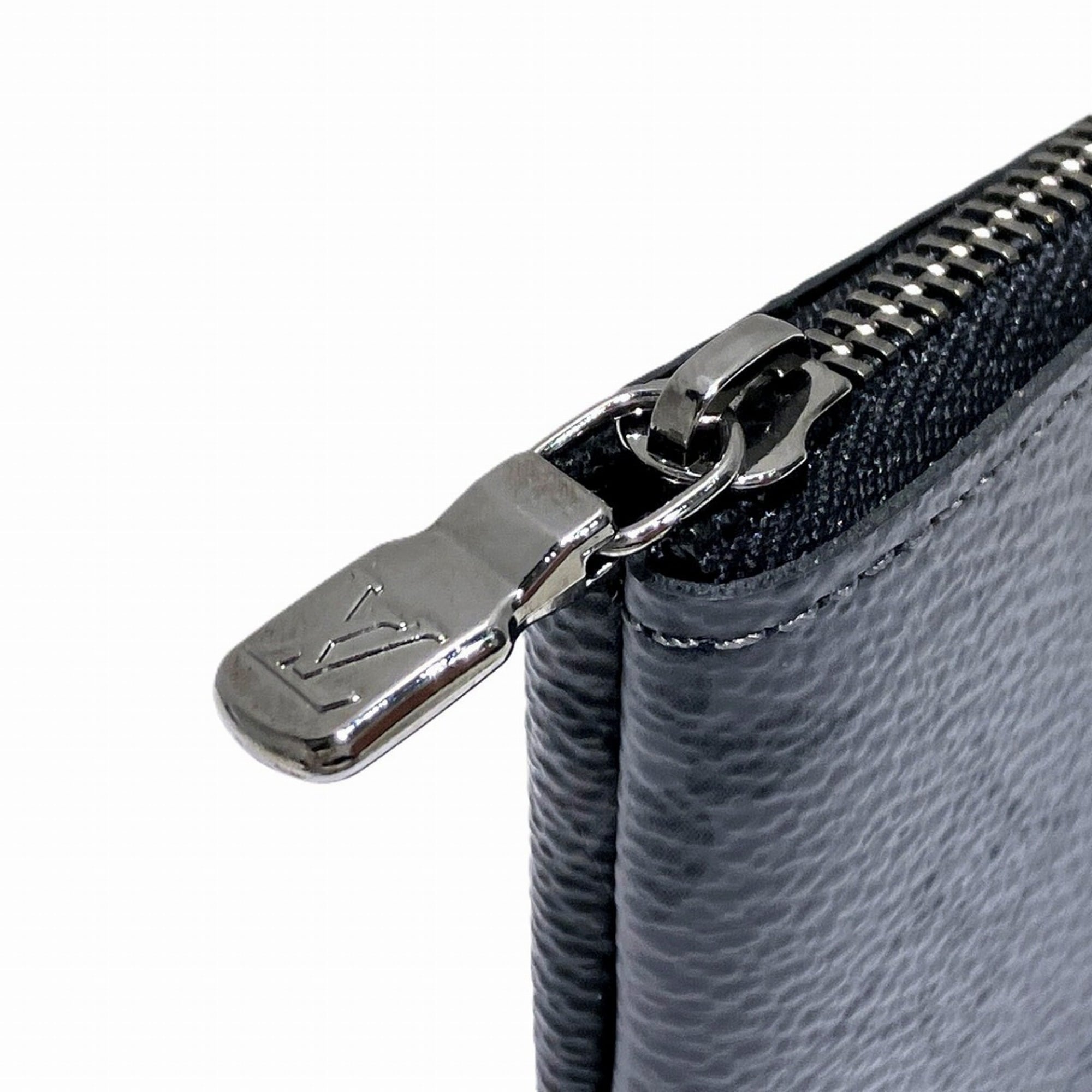 Louis Vuitton Monogram Eclipse Gray Monogram Eclipse Pochette (Pre-Owned)