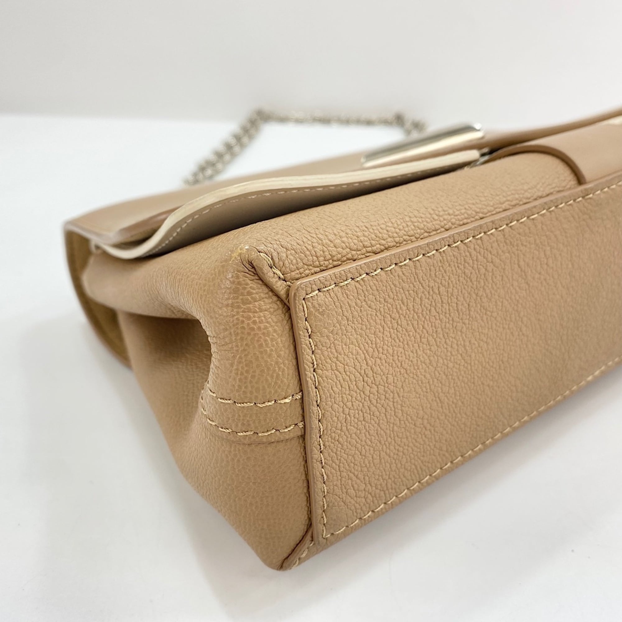 Louis Vuitton Beige Shoulder Bag (Pre-Owned)