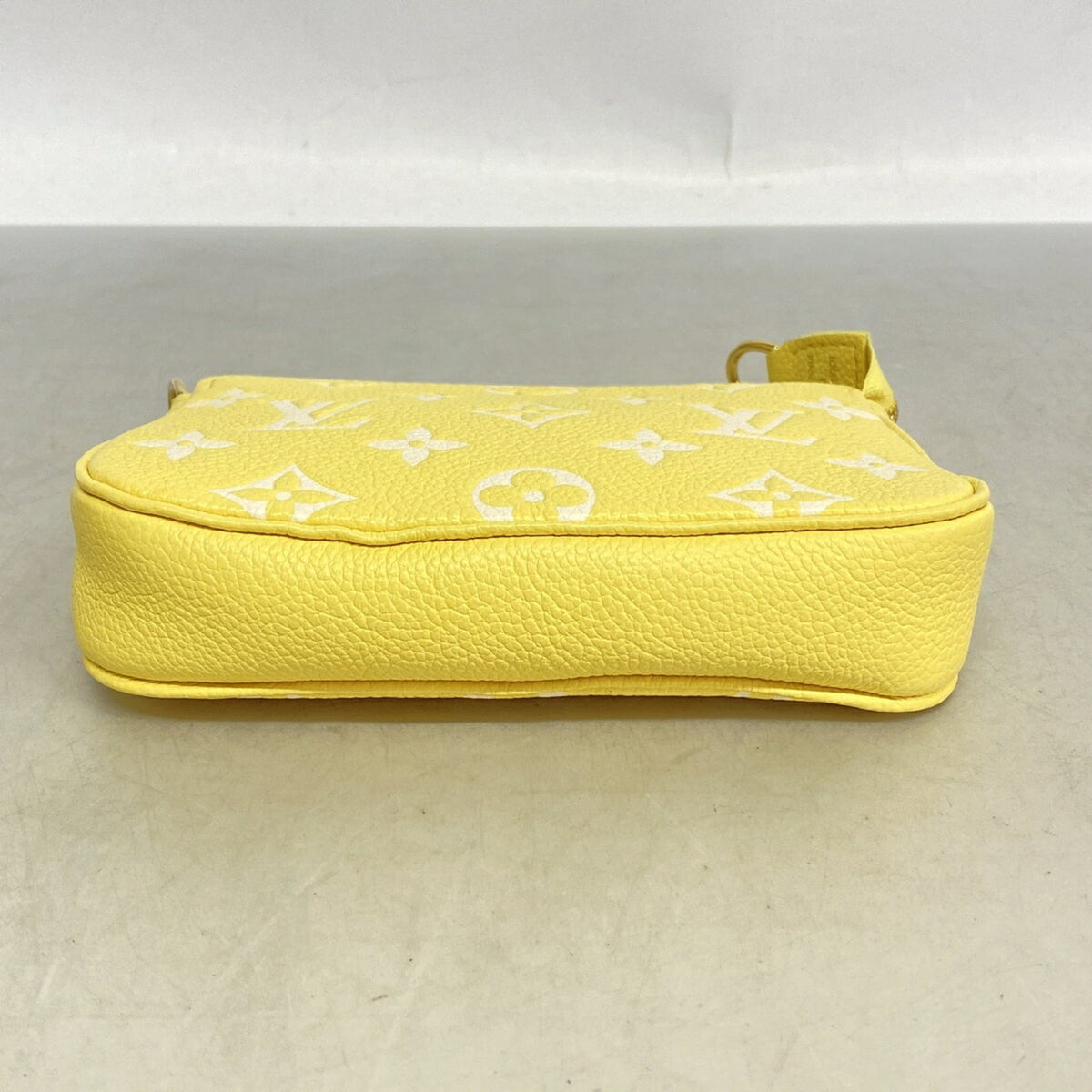 Louis Vuitton Yellow Pouch (Pre-Owned)