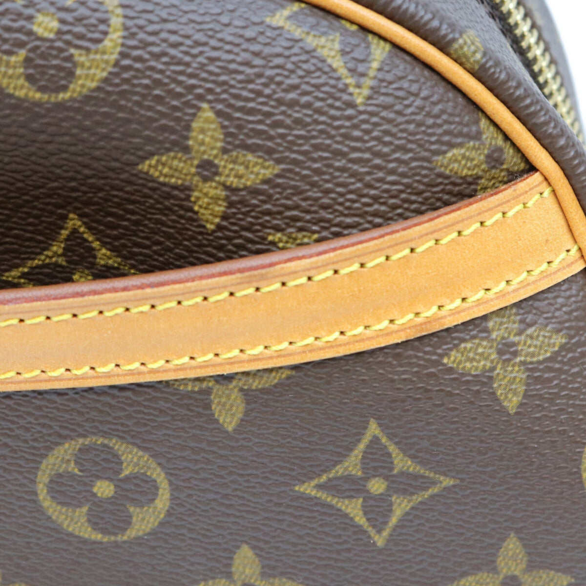 Louis Vuitton Brown Monogram Shoulder Bag (Pre-Owned)