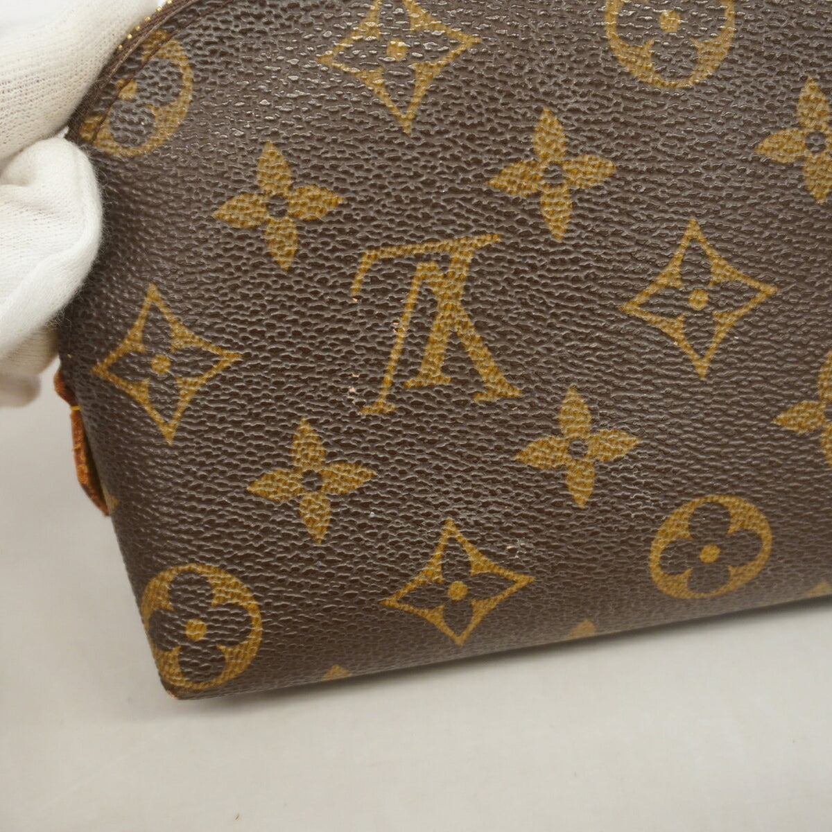 Louis Vuitton Brown Pouch (Pre-Owned)
