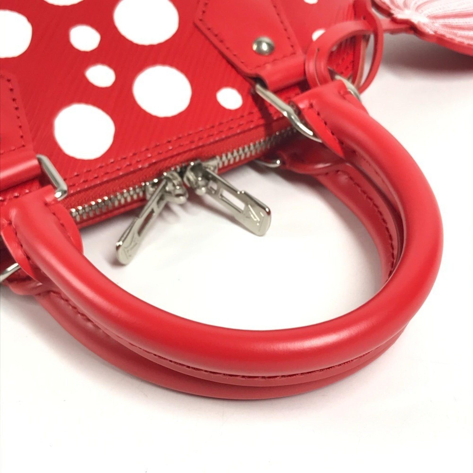 Louis Vuitton Yayoi Kusama Red Color White Epi Leather Handbag Shoulder Bag (Pre-Owned)