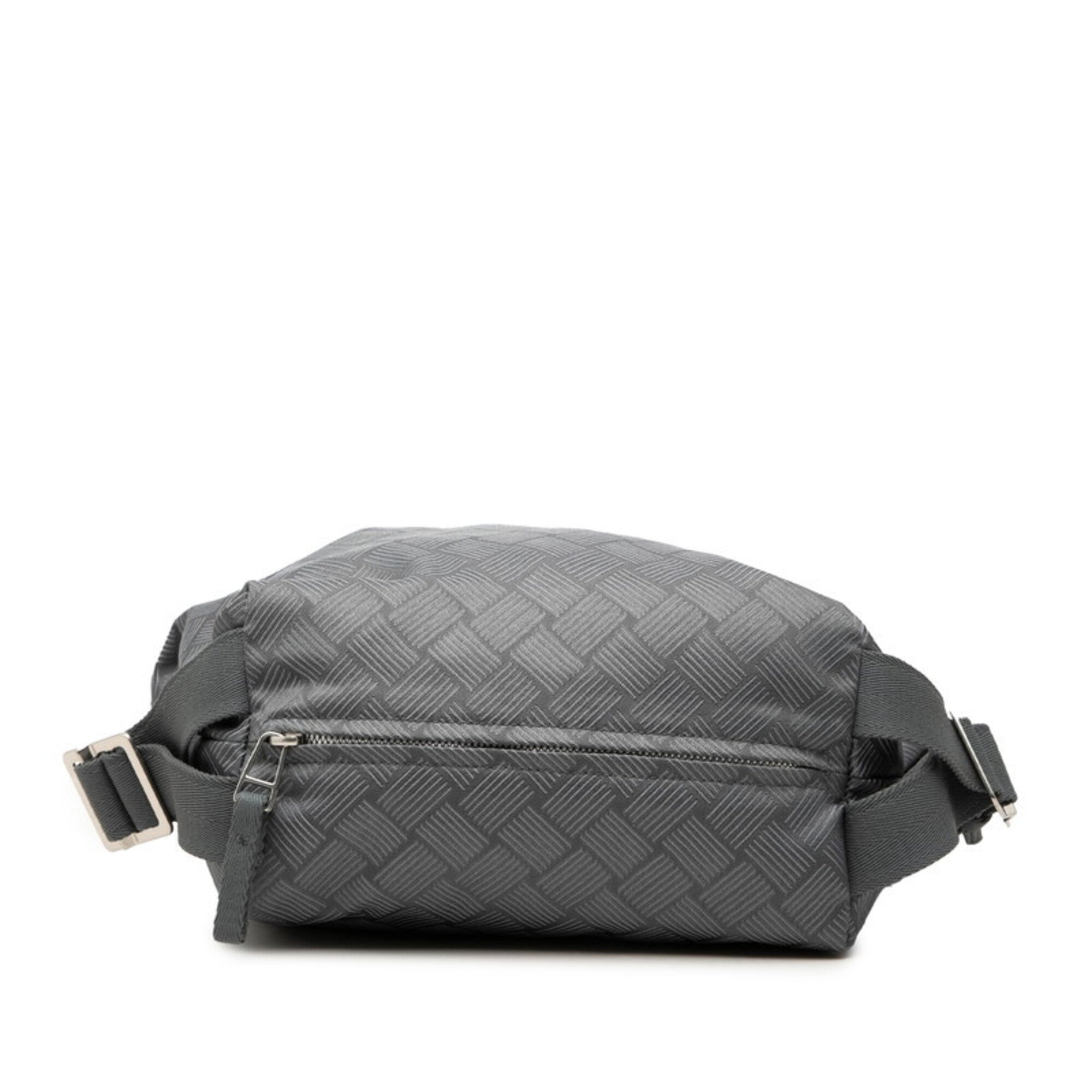 Bottega Veneta Gray Leather Shoulder Bag (Pre-Owned)