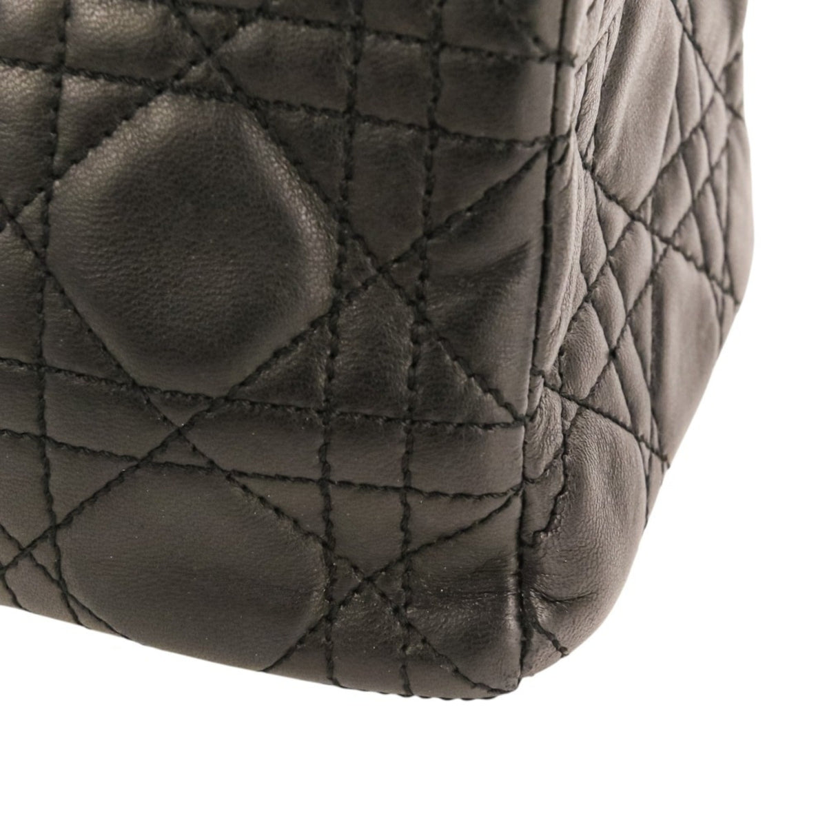 Christian Dior Lady Dior Black Leather Handbag Shoulder Bag (Pre-Owned)
