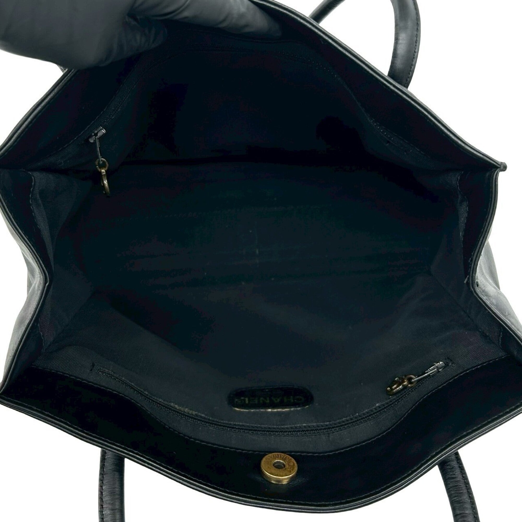 Chanel Black Leather Handbag Tote Bag (Pre-Owned)