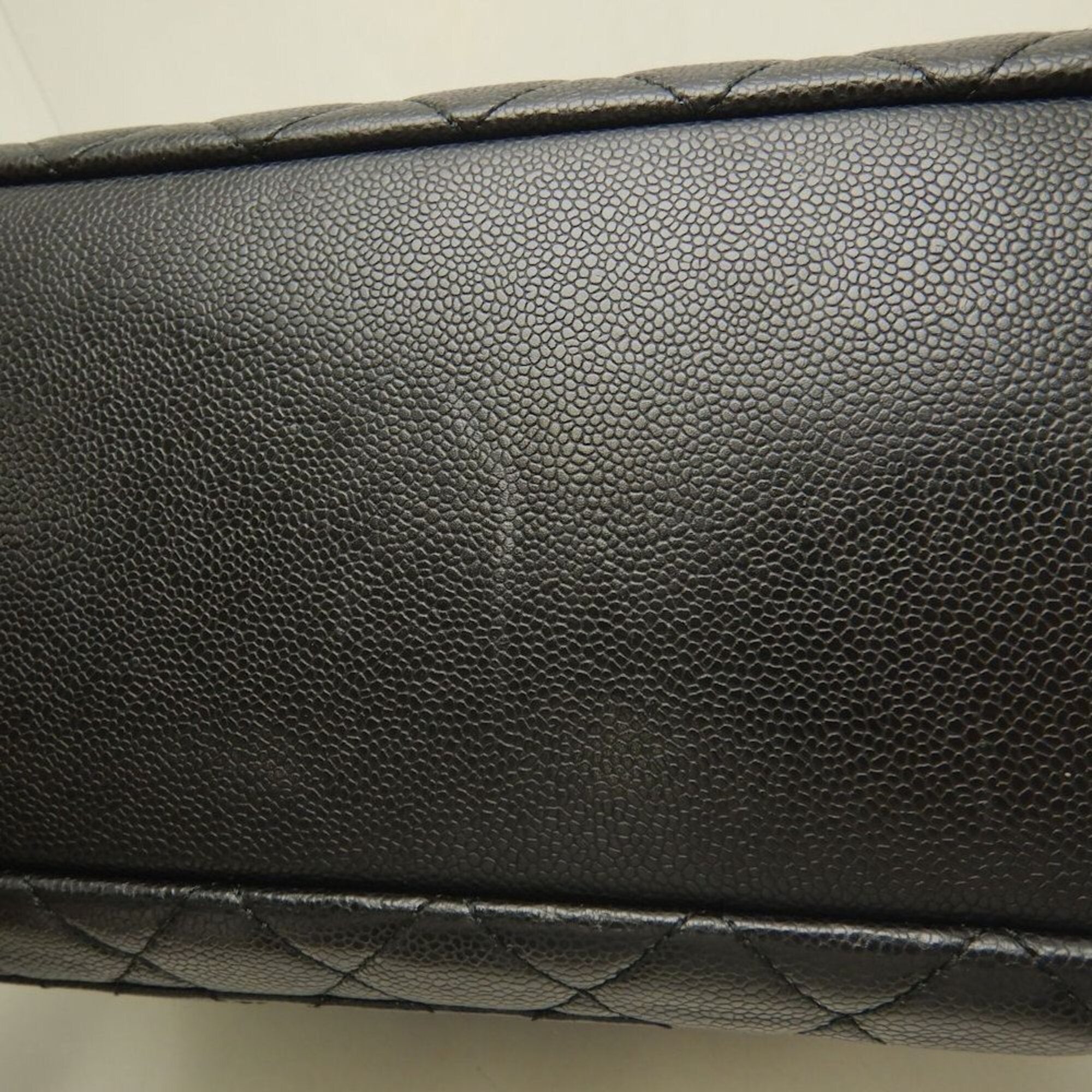 Chanel Black Grained Calfskin Tote Bag (Pre-Owned)