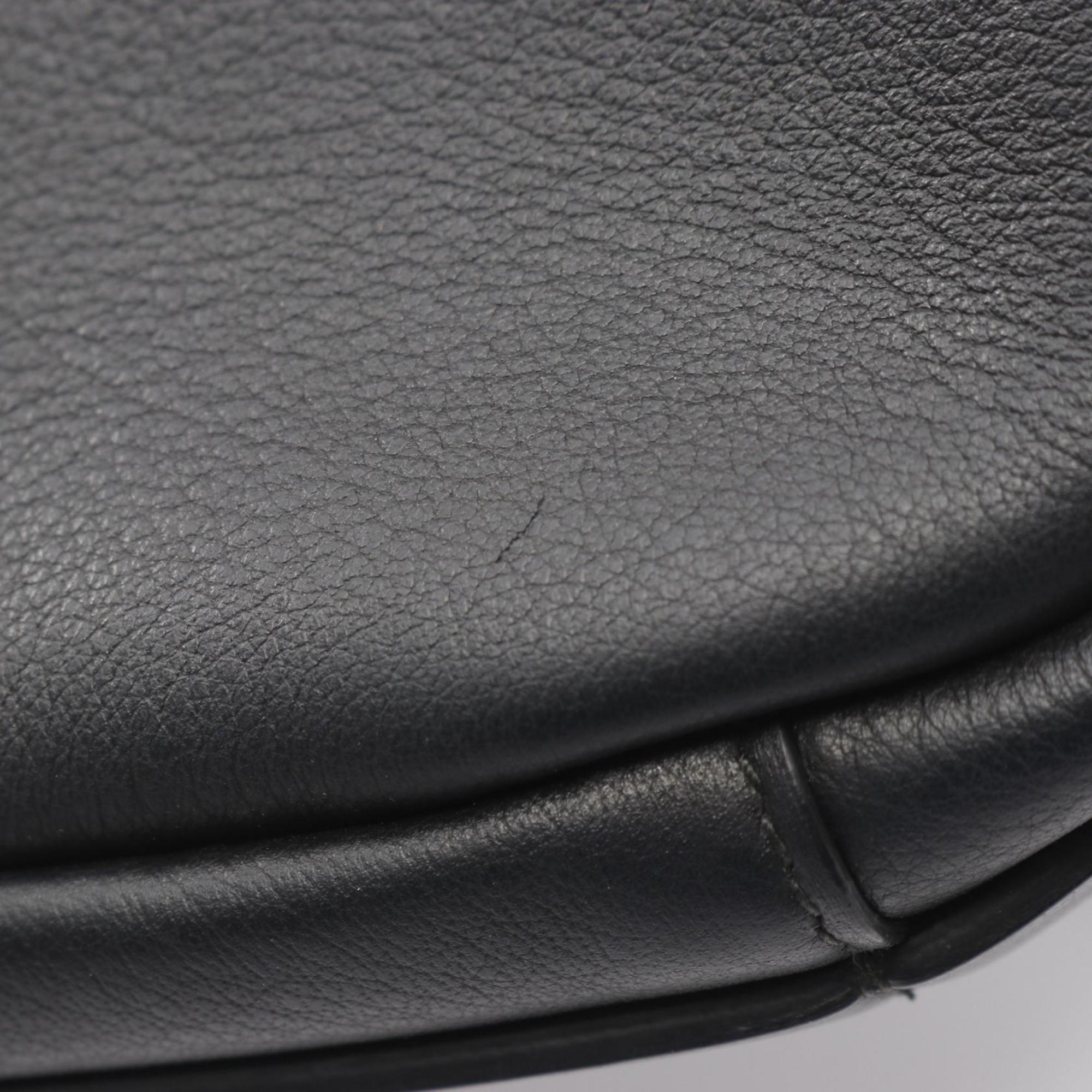 Balenciaga Black Leather Shoulder Bag (Pre-Owned)